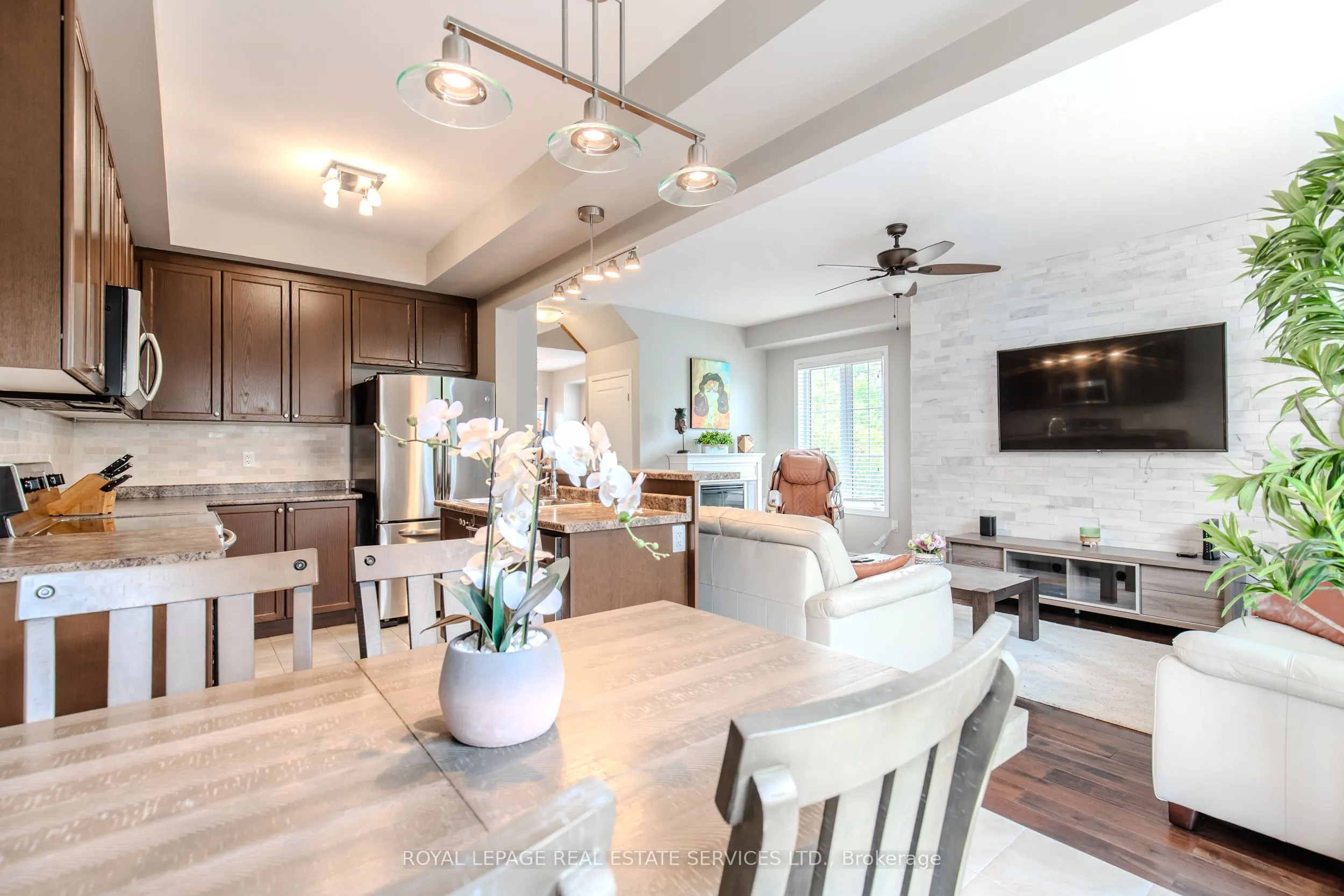 170 Palacebeach Trail, #41