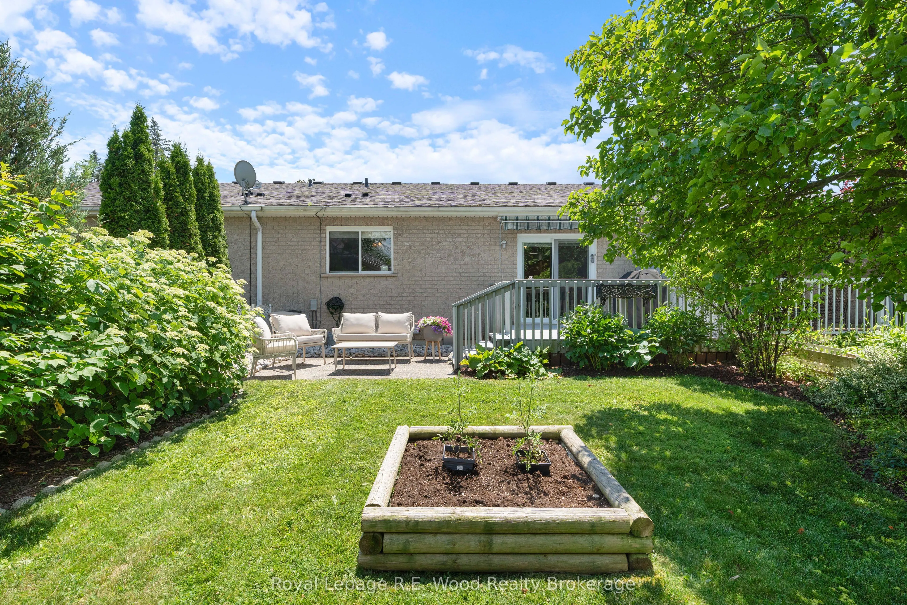 39 South Drive