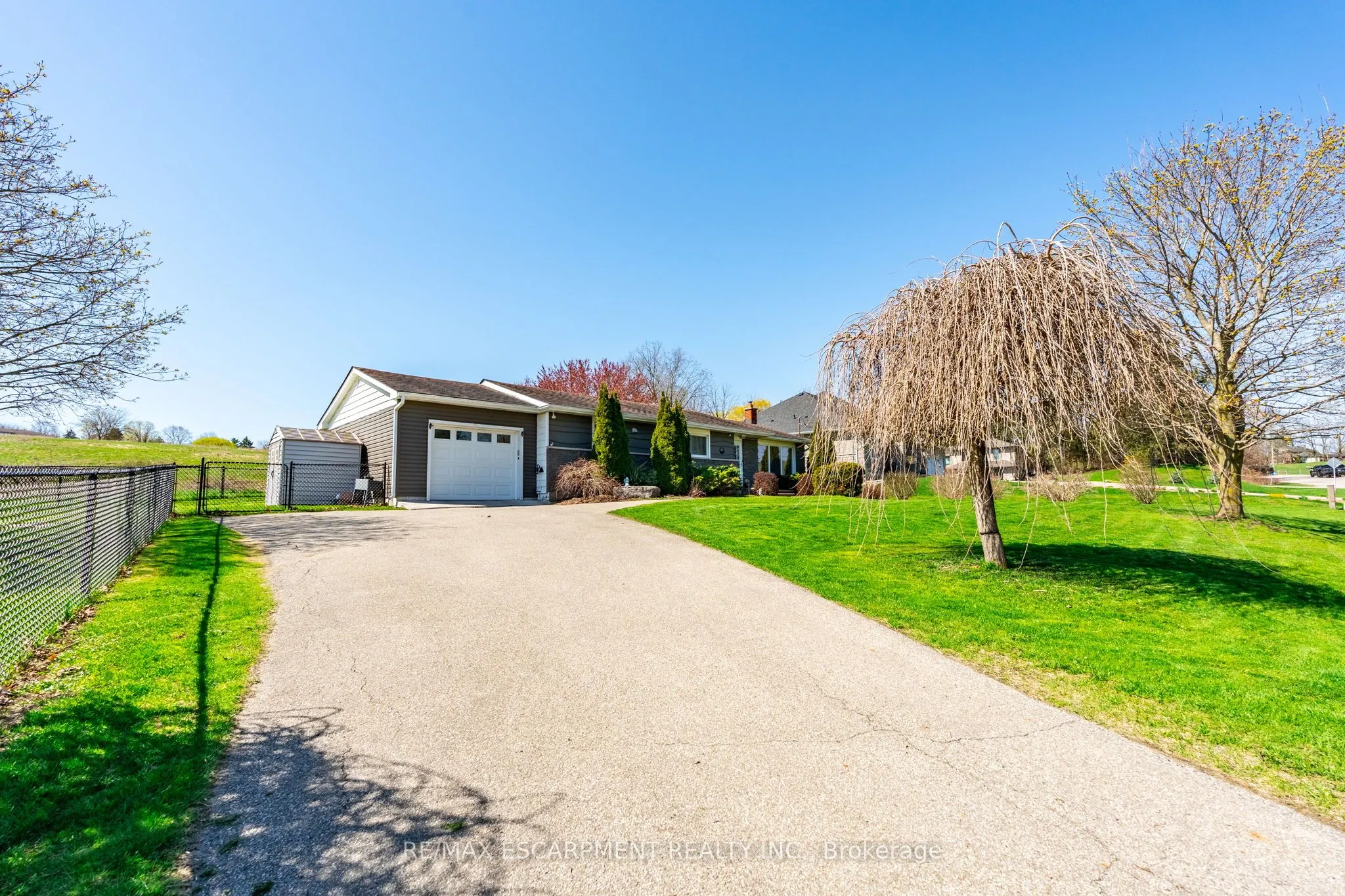 258 Oakhill Drive