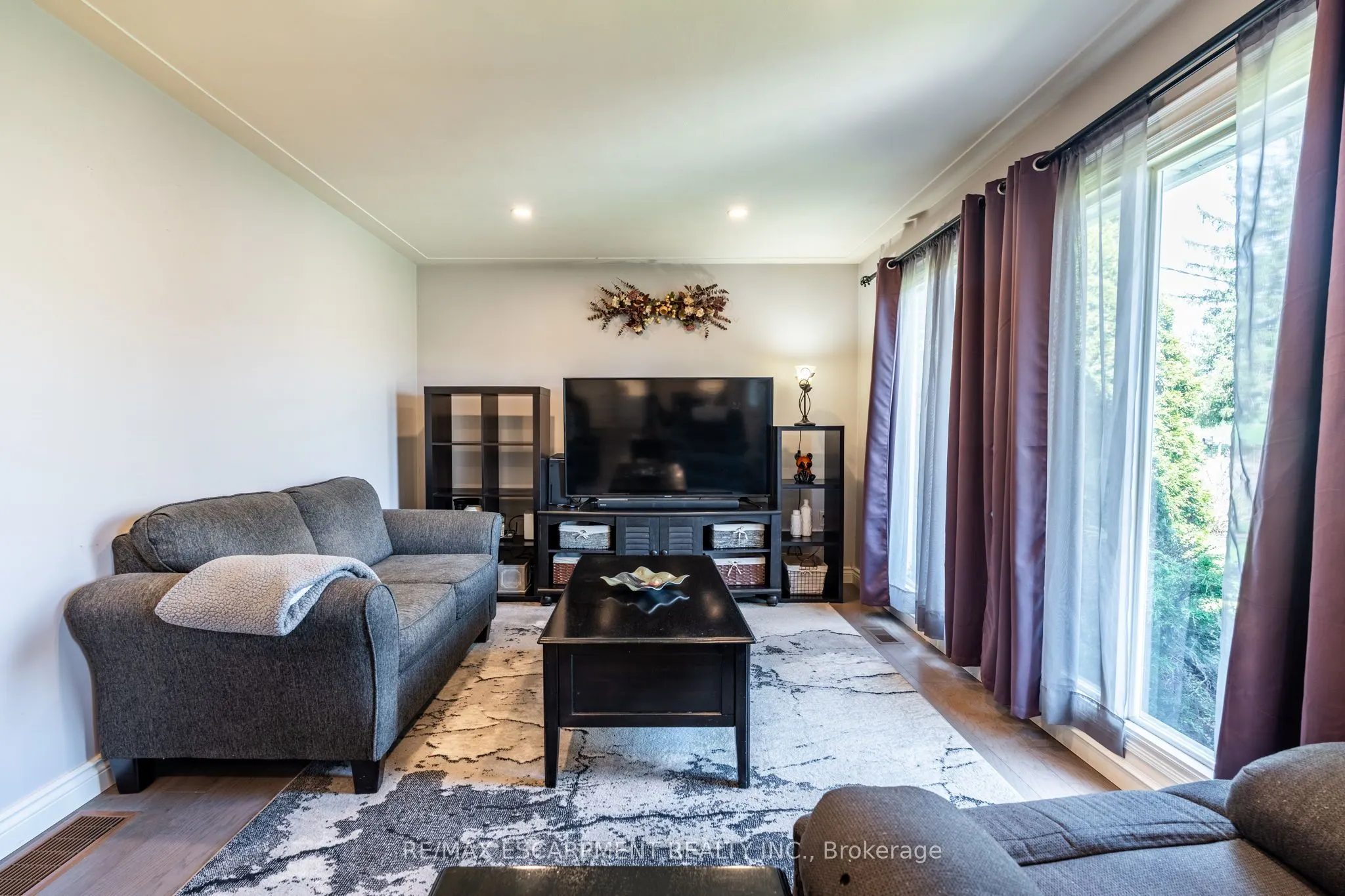 258 Oakhill Drive