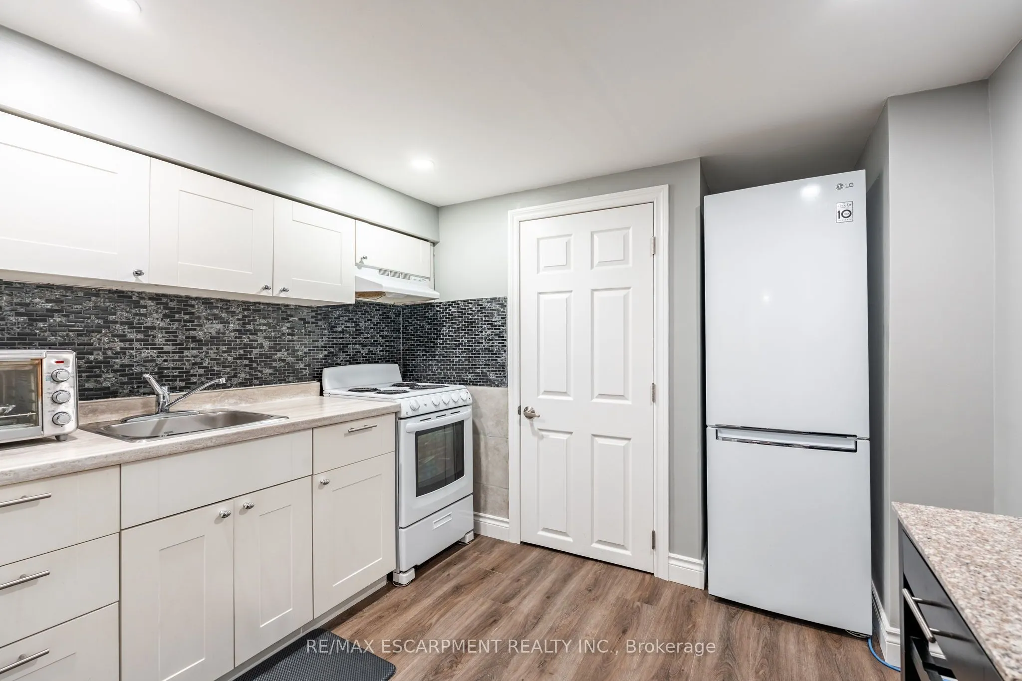 258 Oakhill Drive