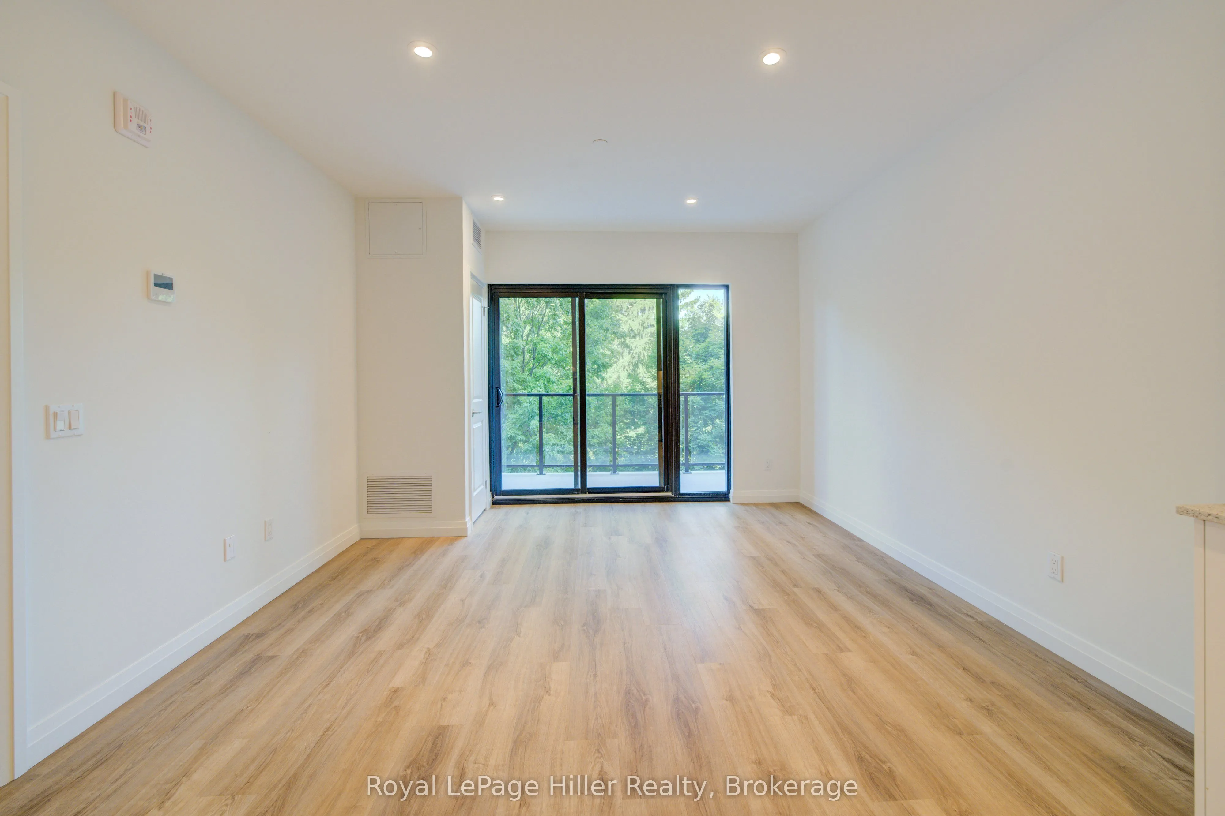525 New Dundee Road, #319