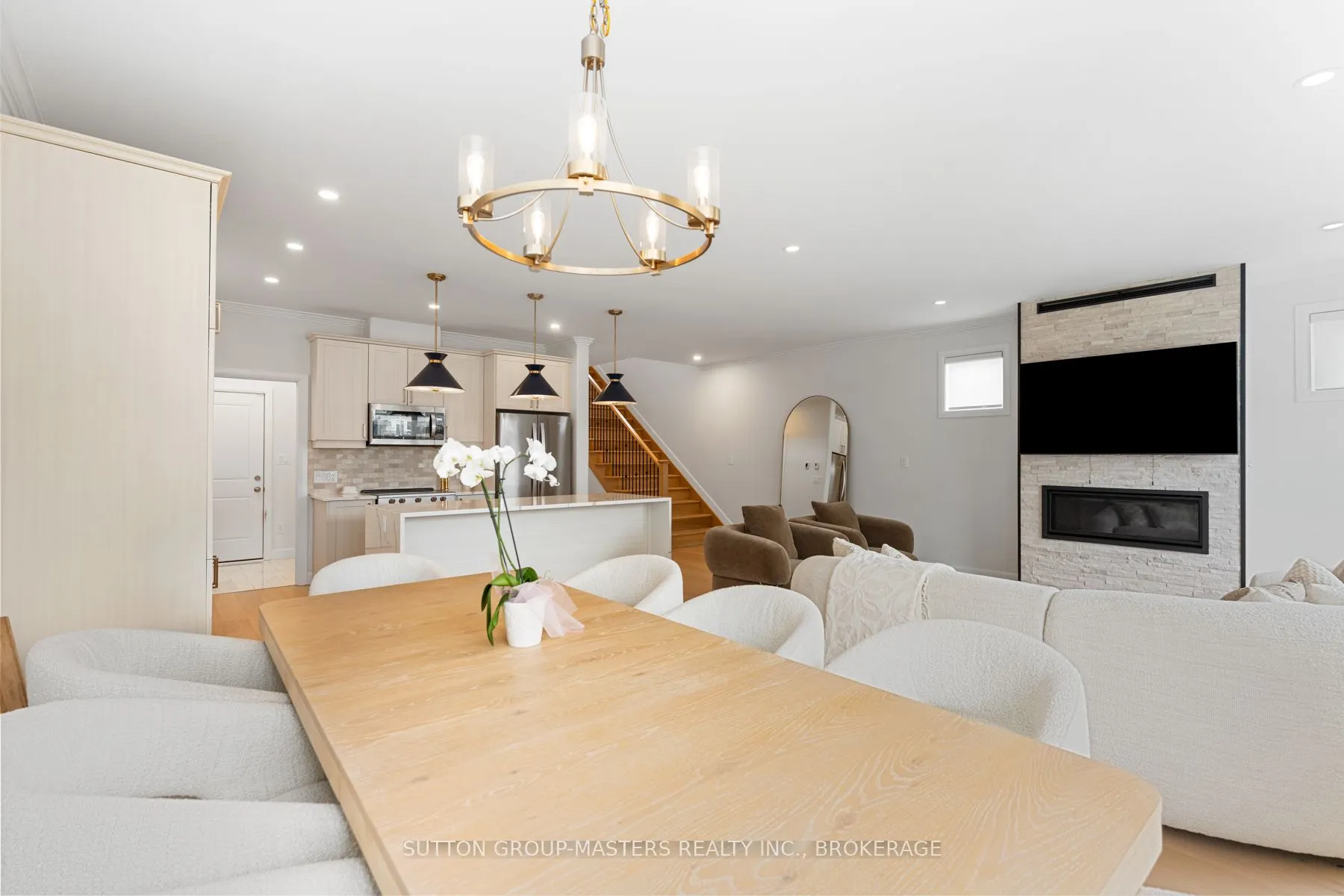 11 Walden Pond Drive