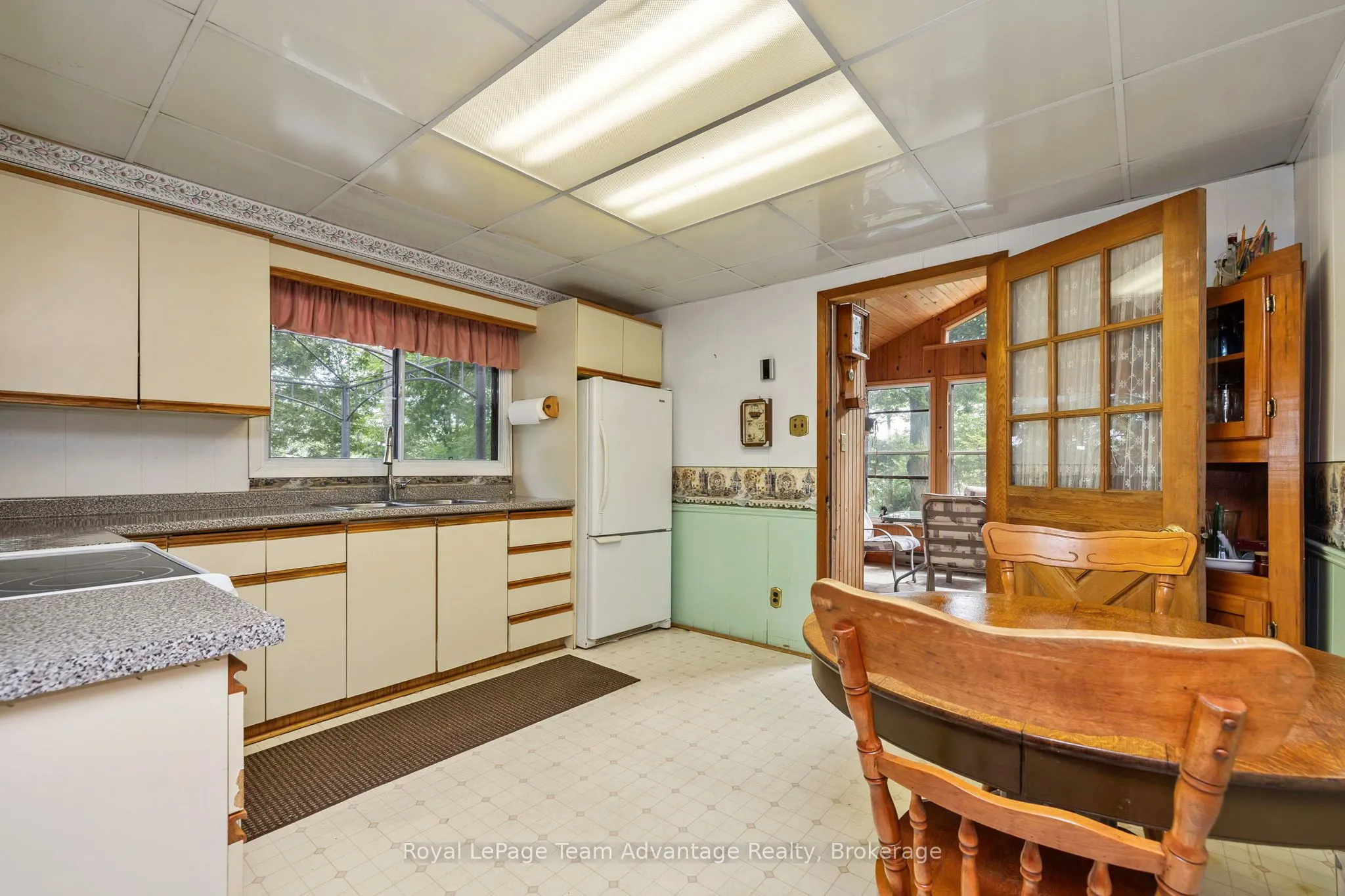 646 (125) OAK POINT Road