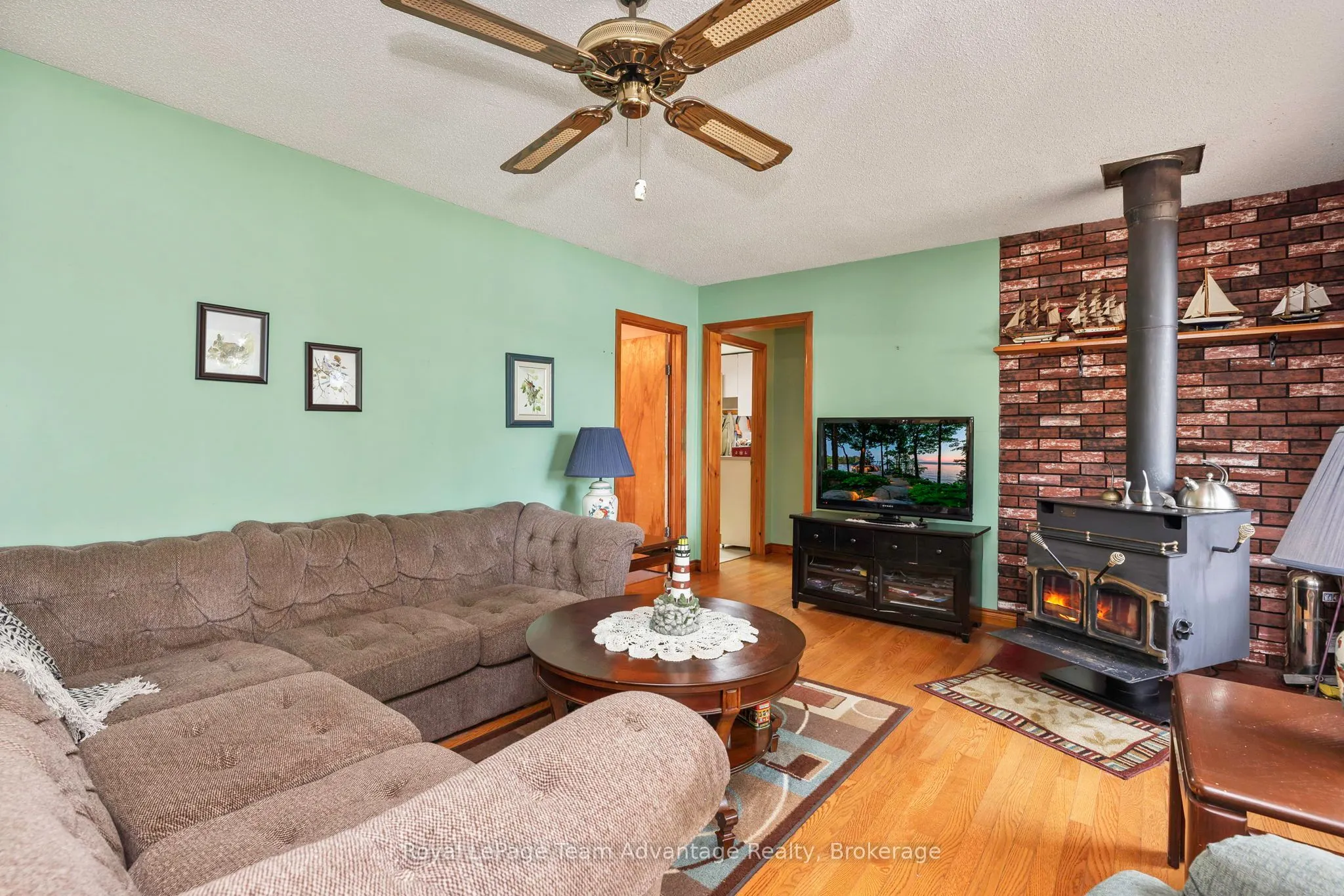 646 (125) OAK POINT Road