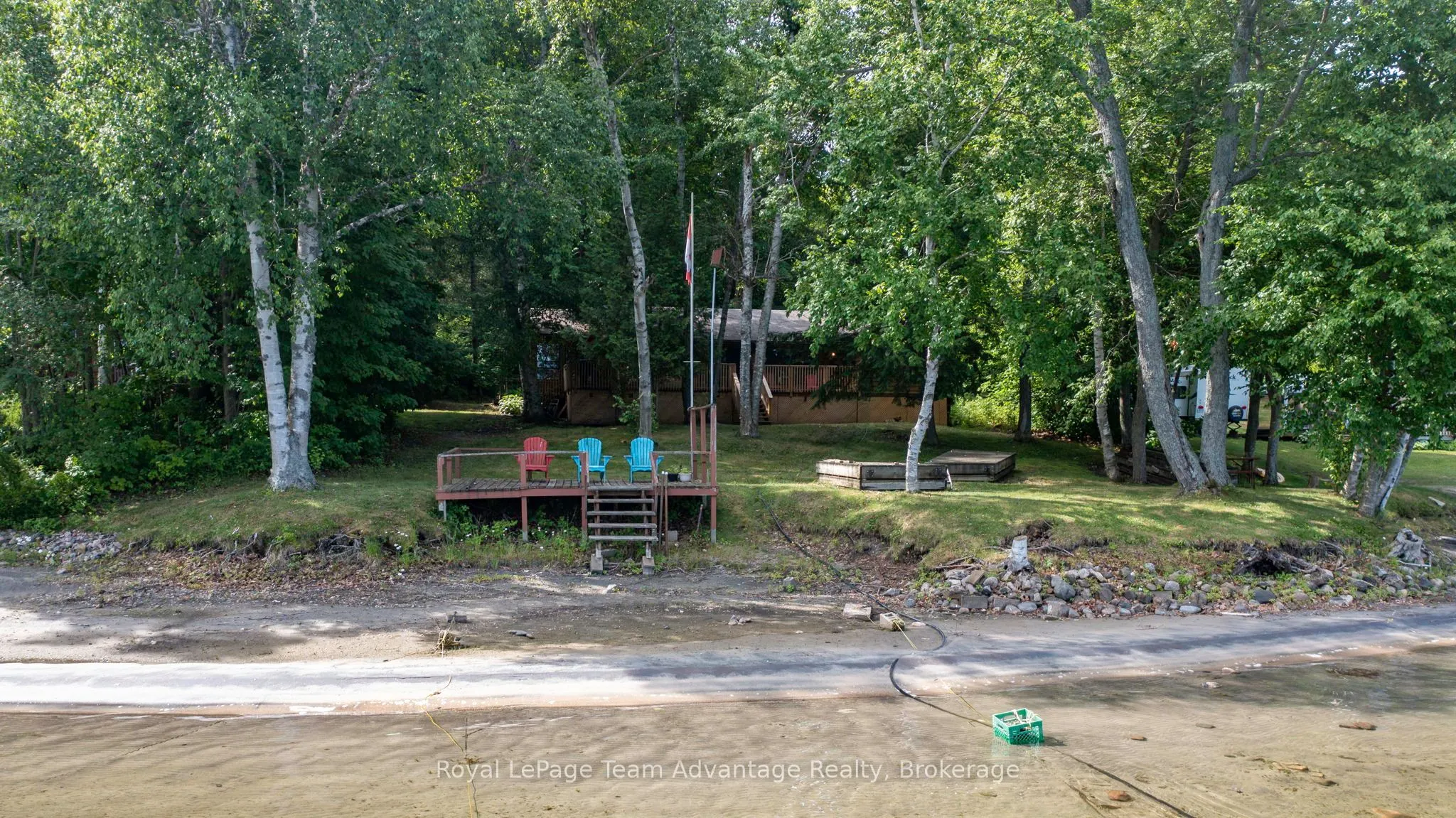 646 (125) OAK POINT Road