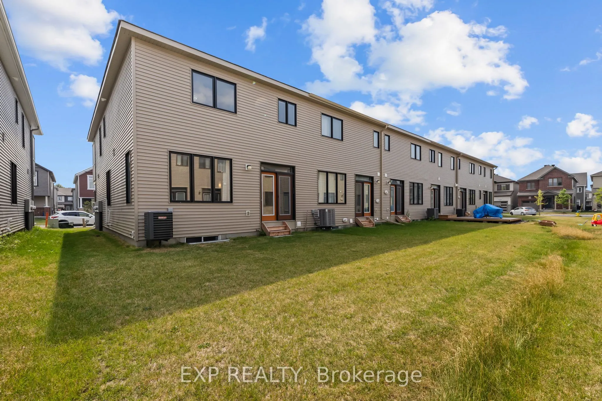 288 Billrian Crescent