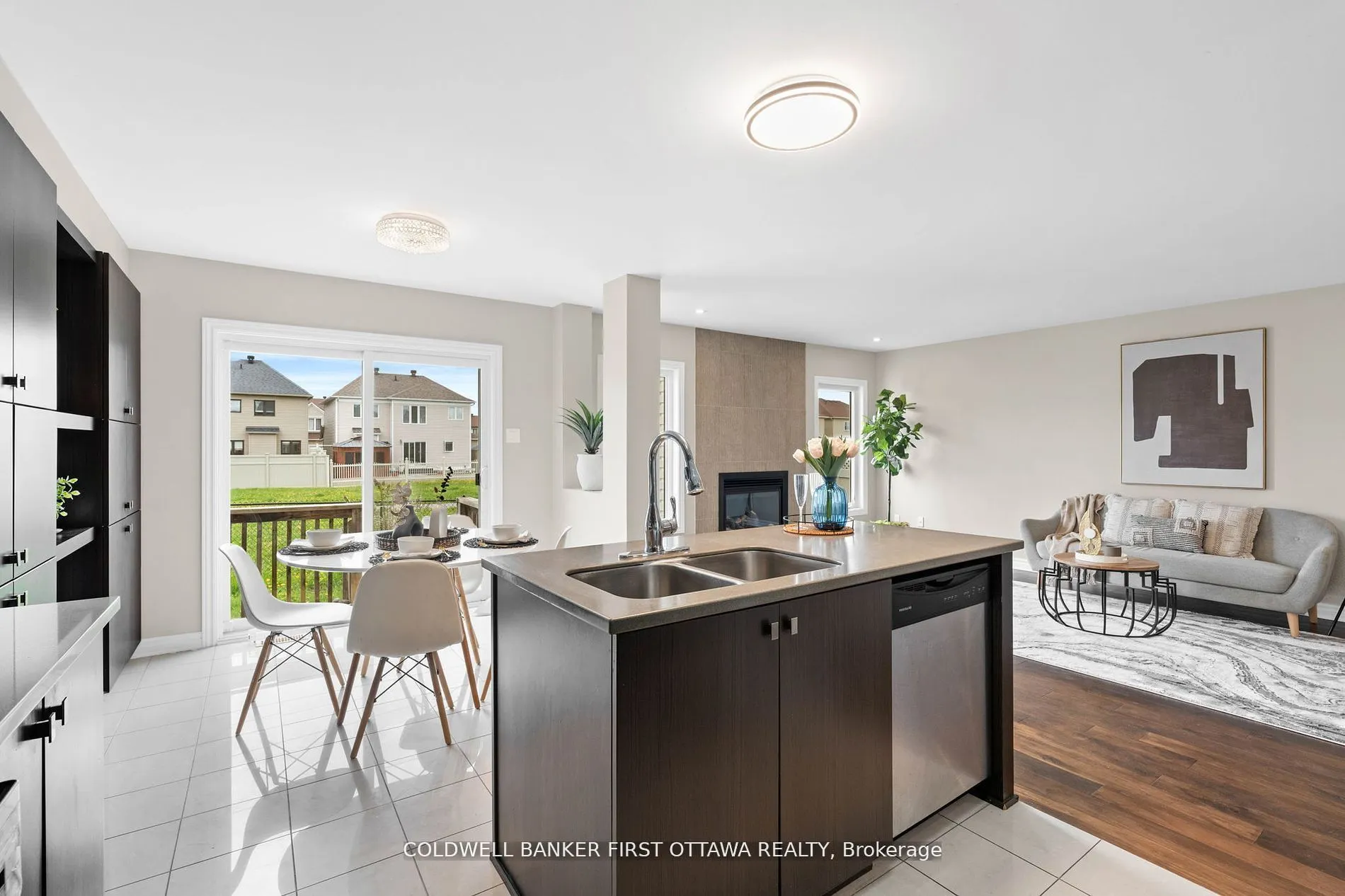 2459 ESPRIT Drive