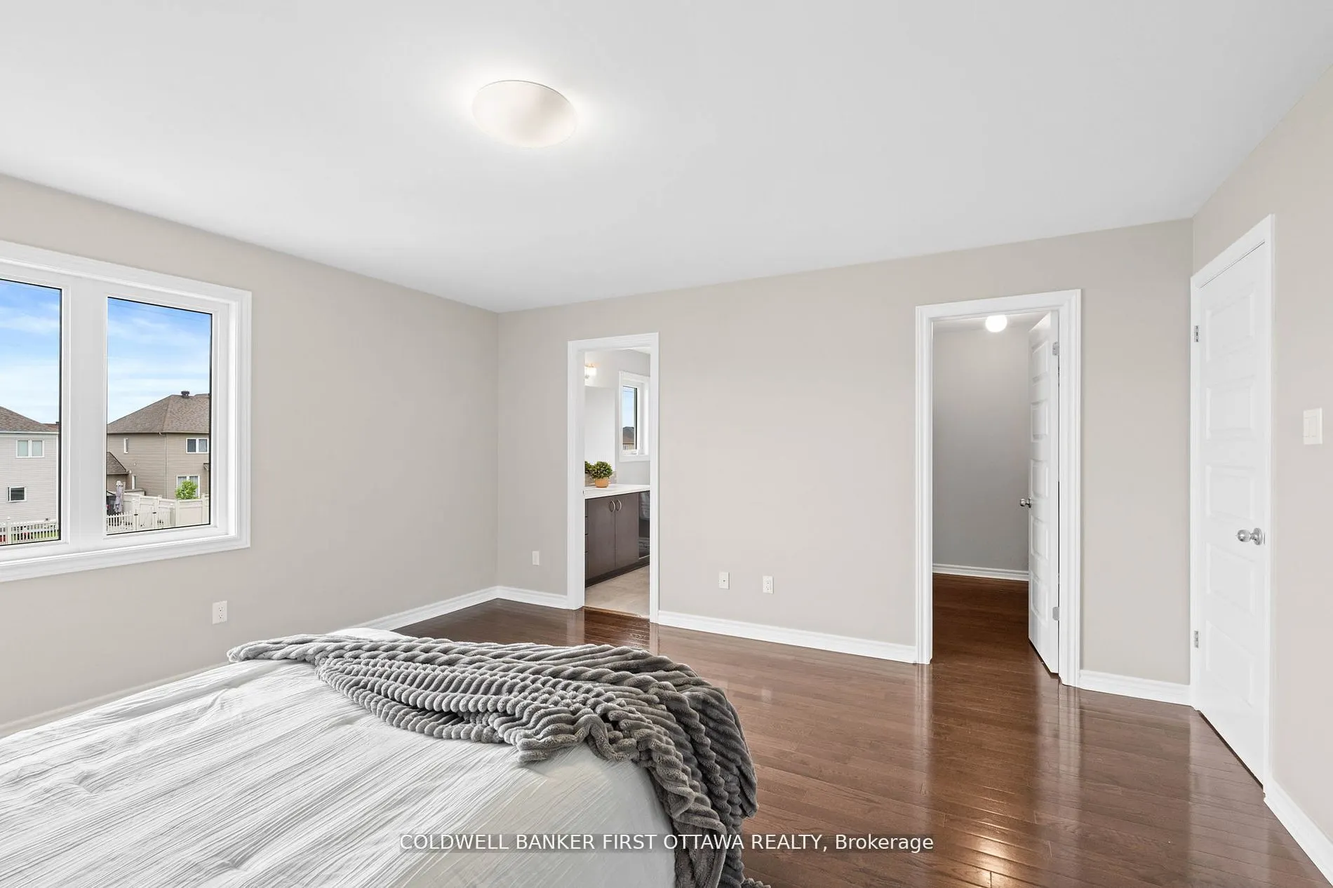 2459 ESPRIT Drive