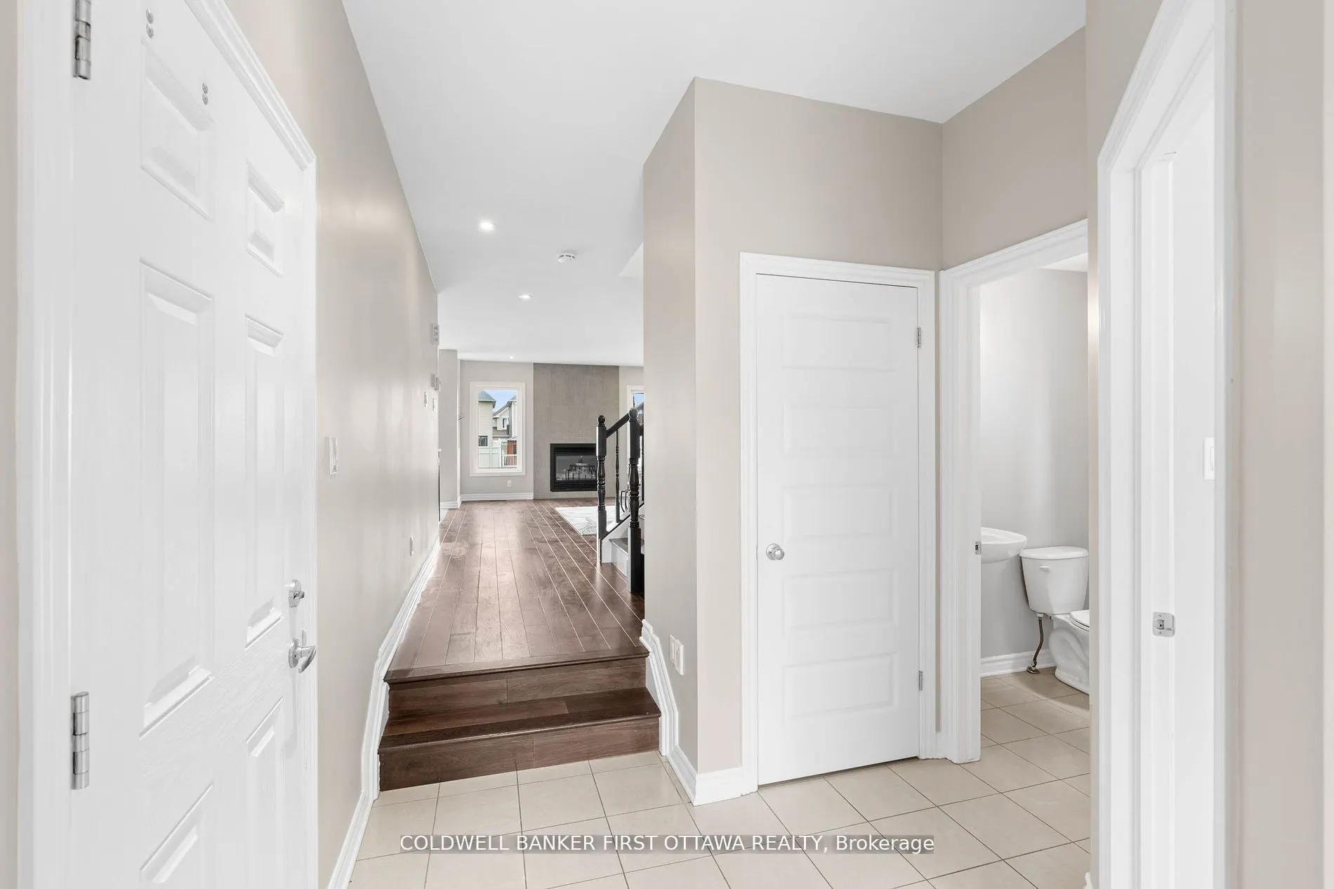 2459 ESPRIT Drive