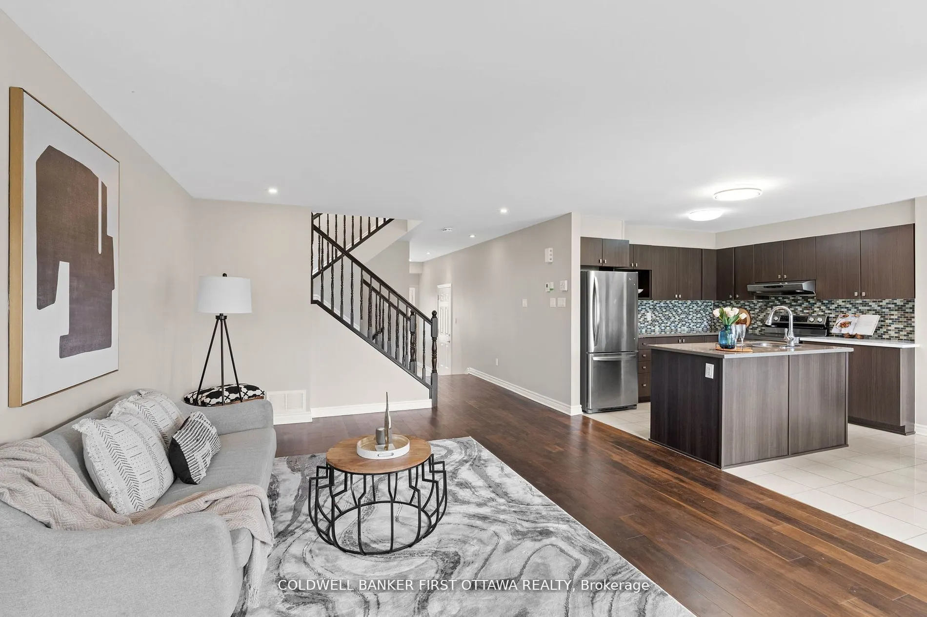 2459 ESPRIT Drive