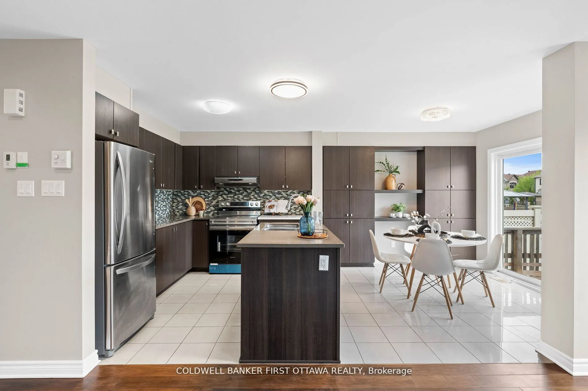2459 ESPRIT Drive
