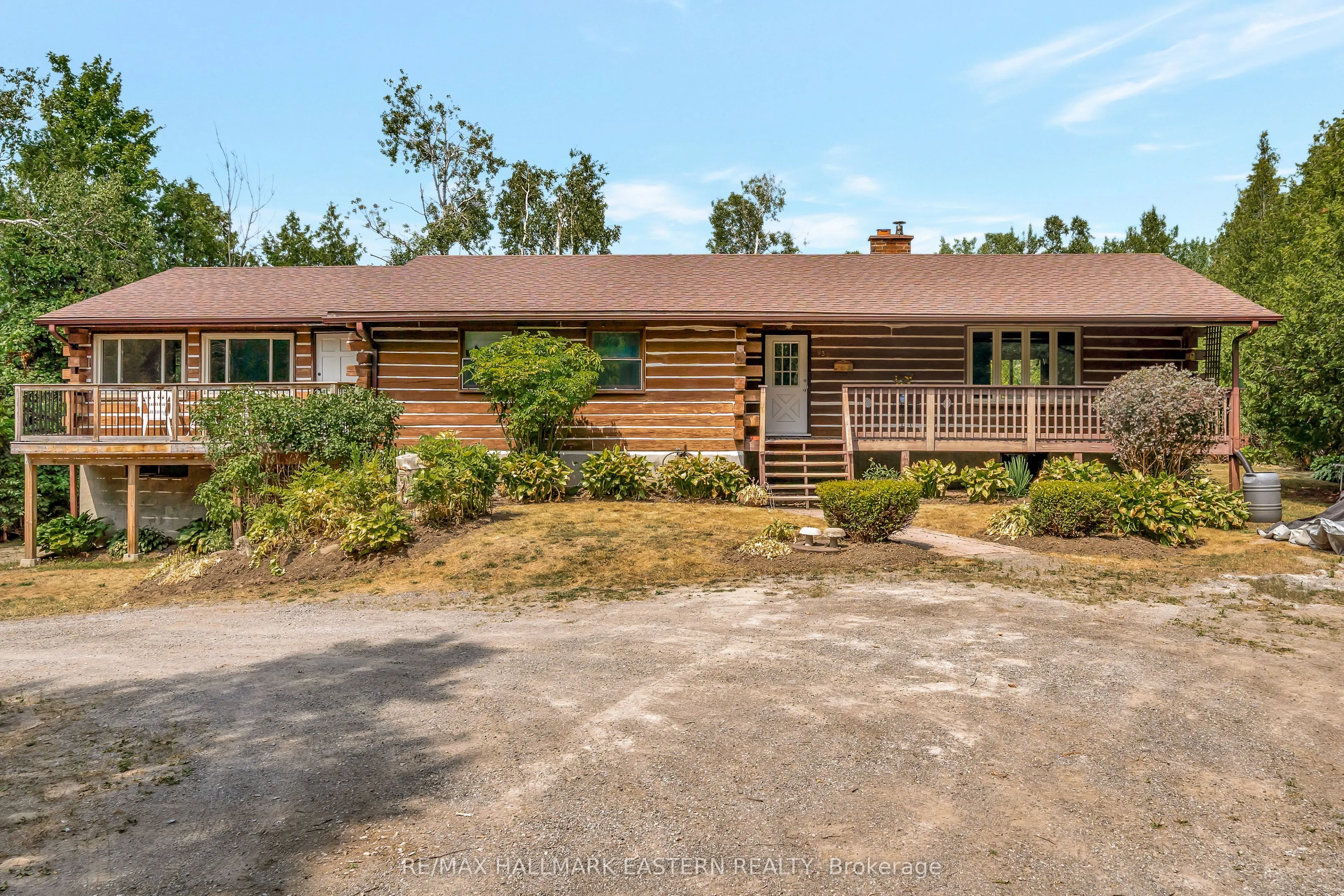 939 Centre Road