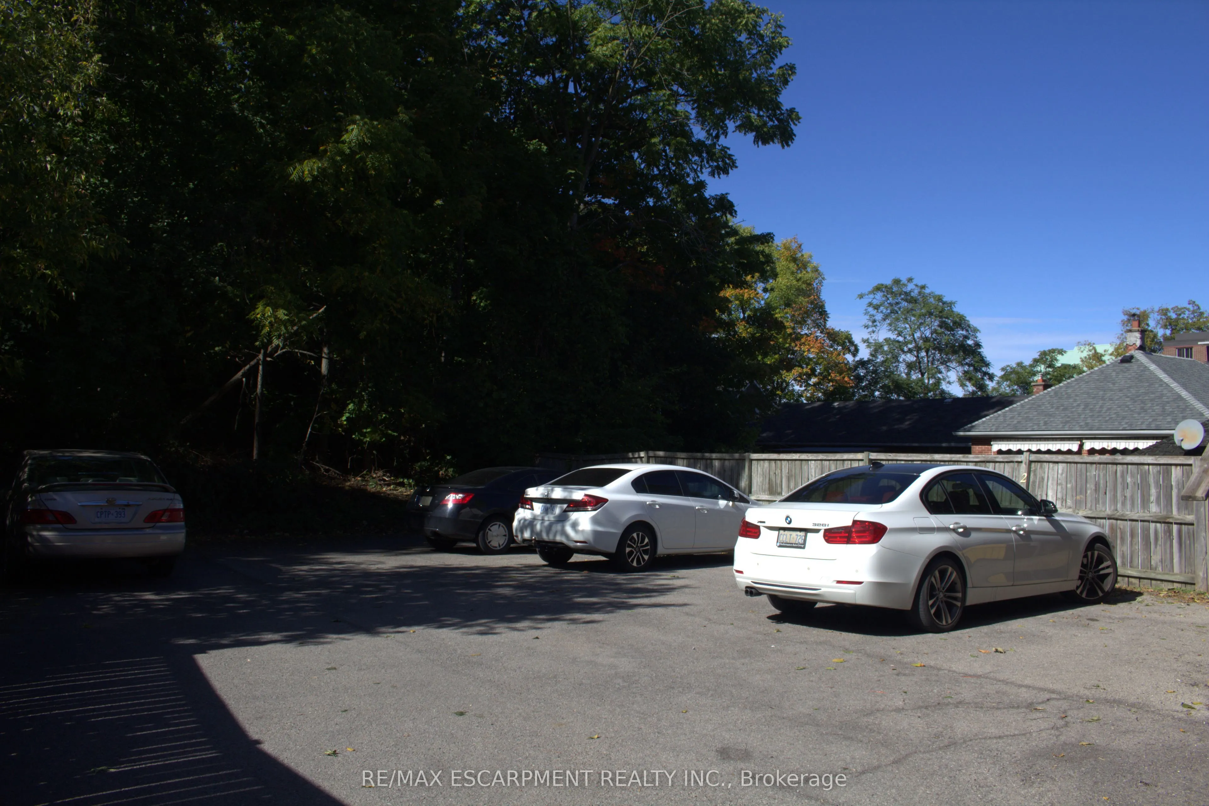 40 MOUNTAIN Avenue, #3