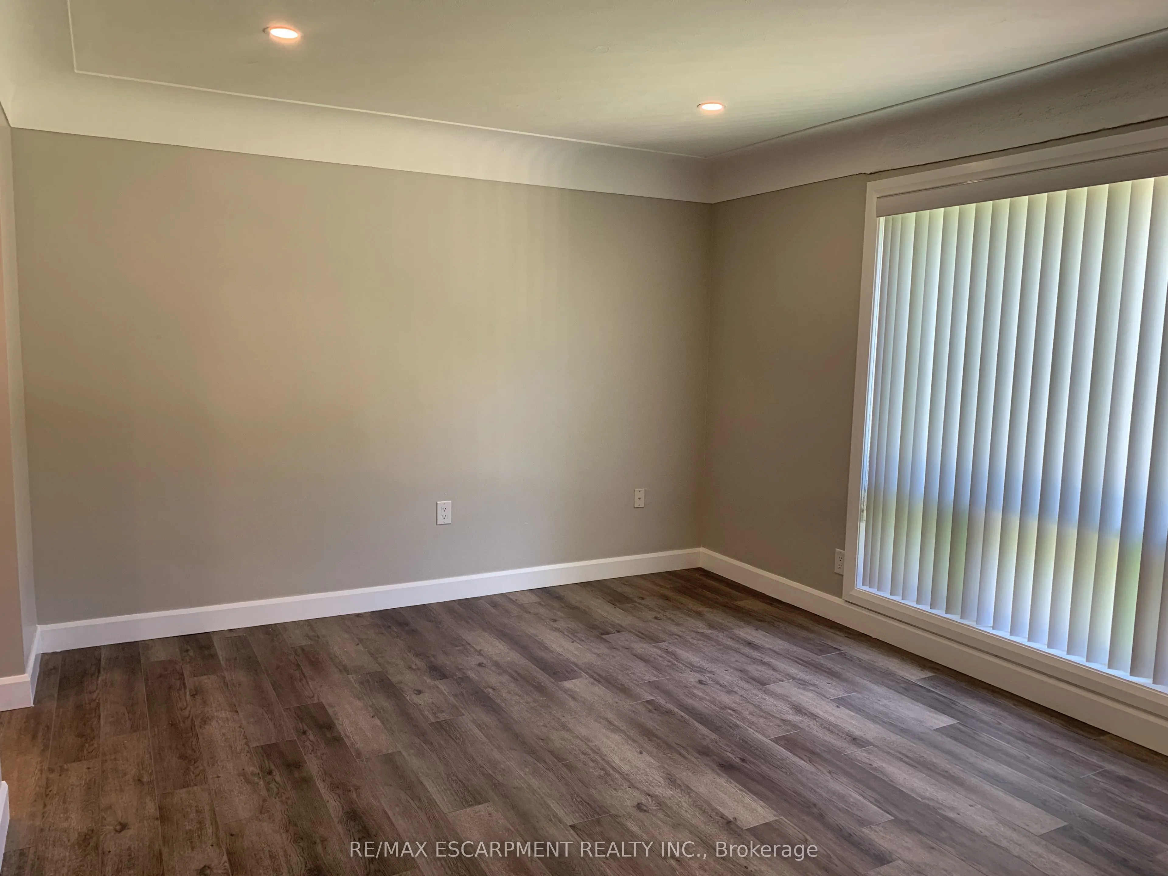 40 MOUNTAIN Avenue, #3