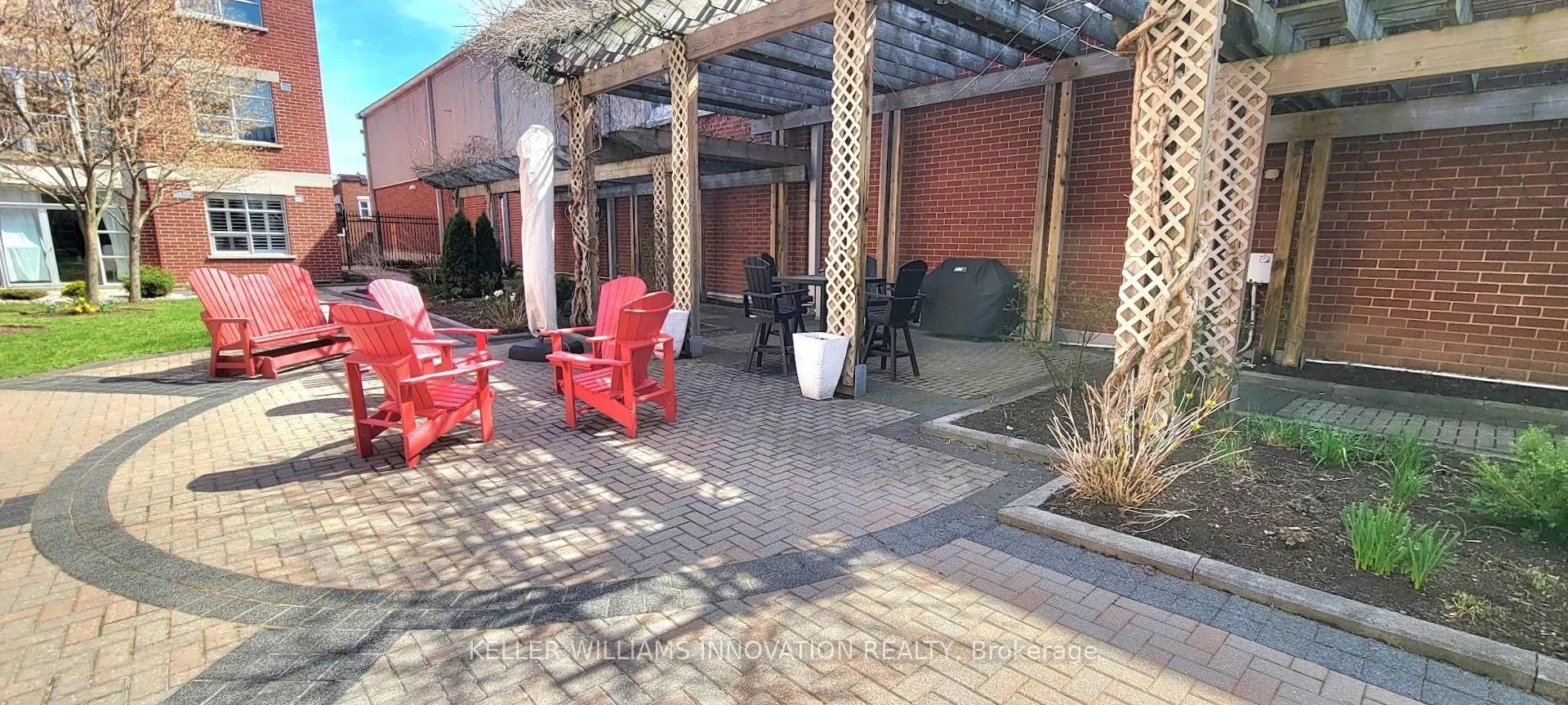 165 Duke Street E, #202
