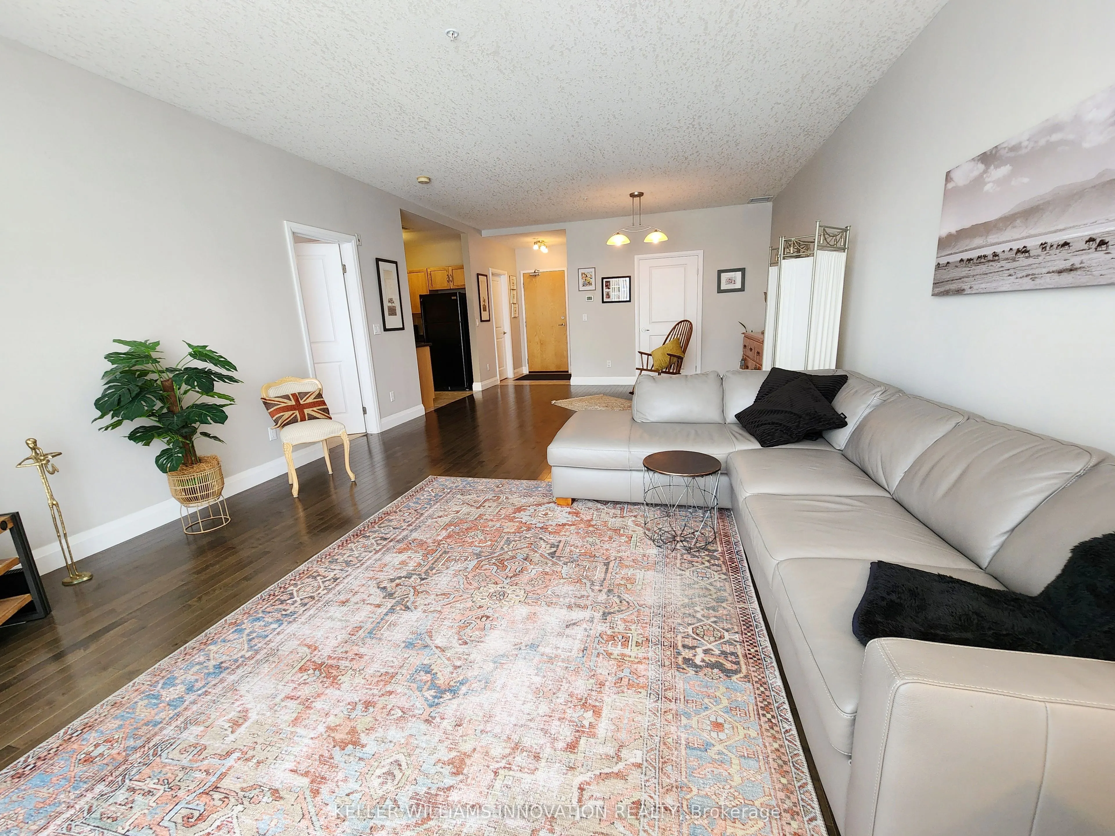 165 Duke Street E, #202