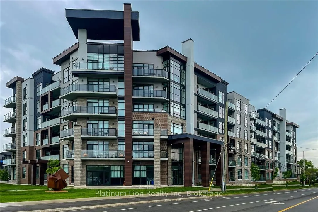 600 North Service Road, #218