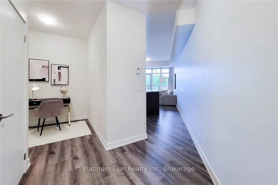 600 North Service Road, #218
