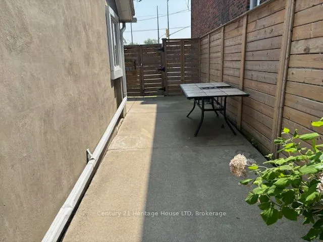 193 Vine Street