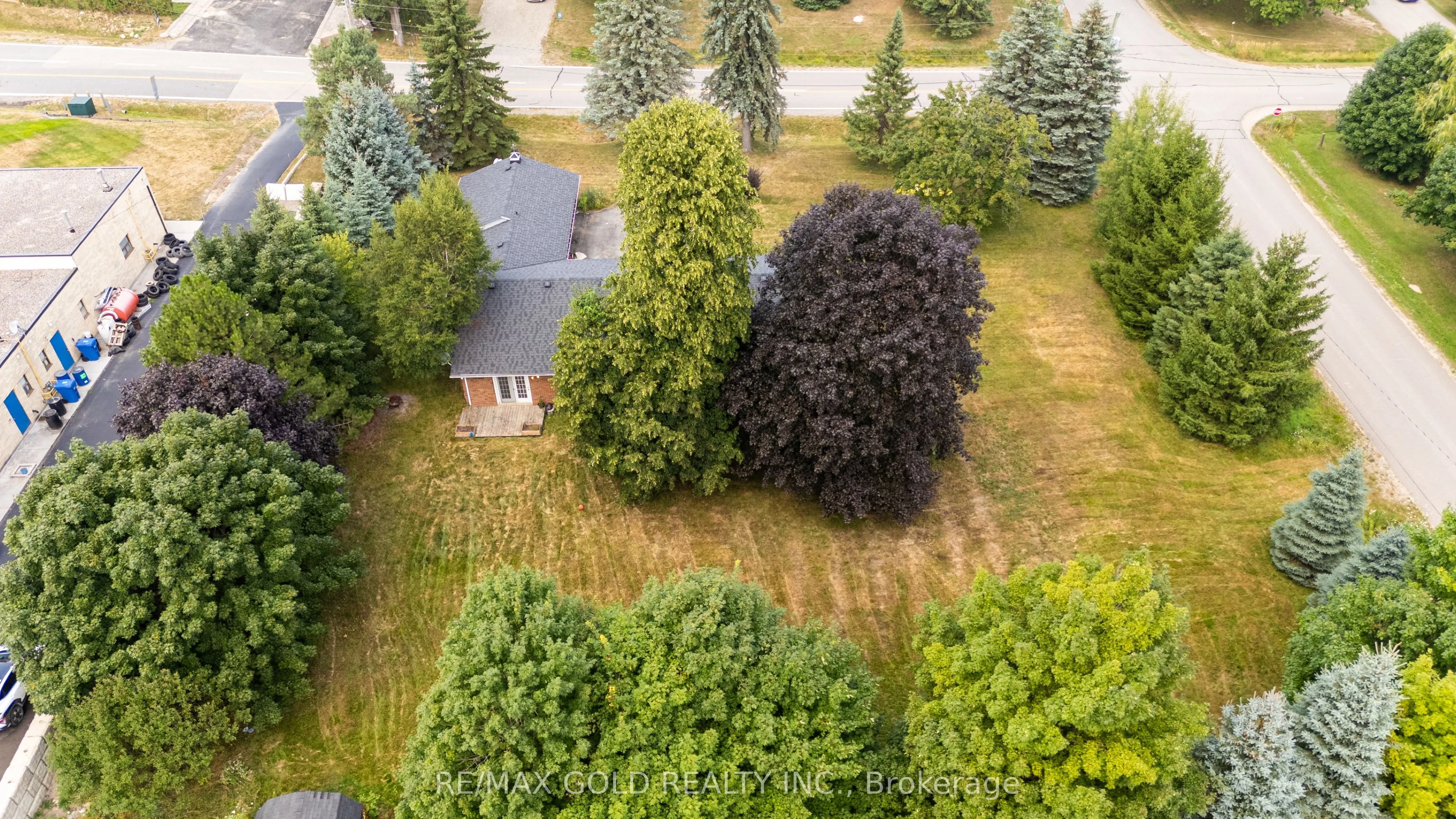 3 Cedar Grove Road
