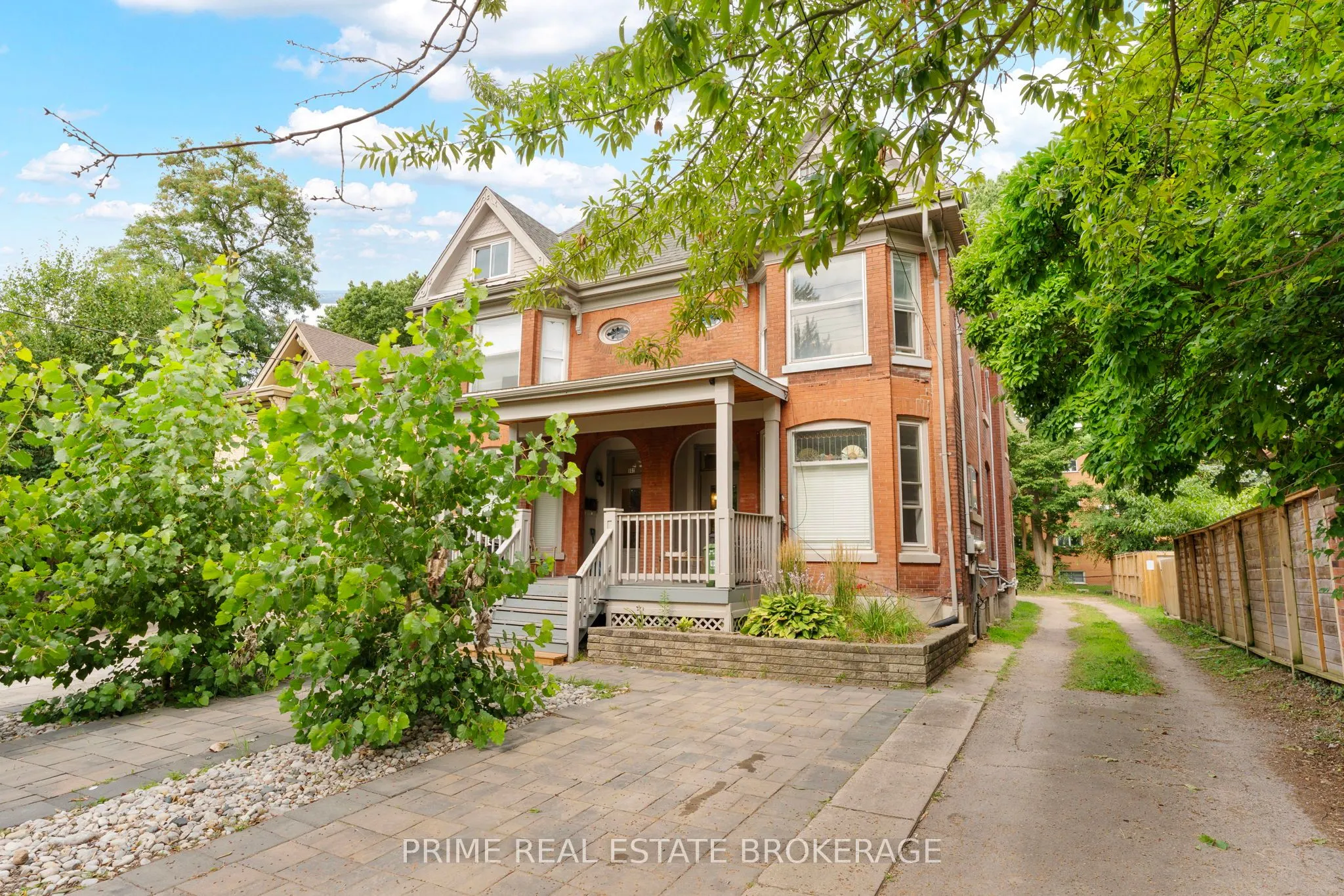 500-502 Colborne Street