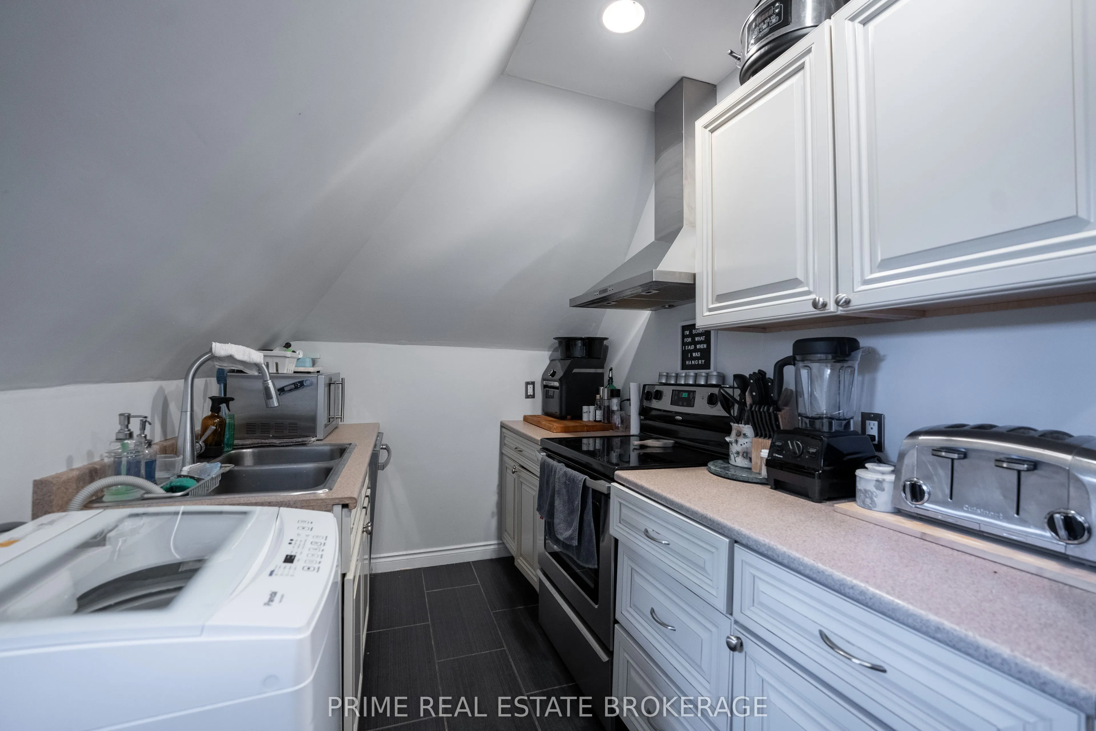 500-502 Colborne Street