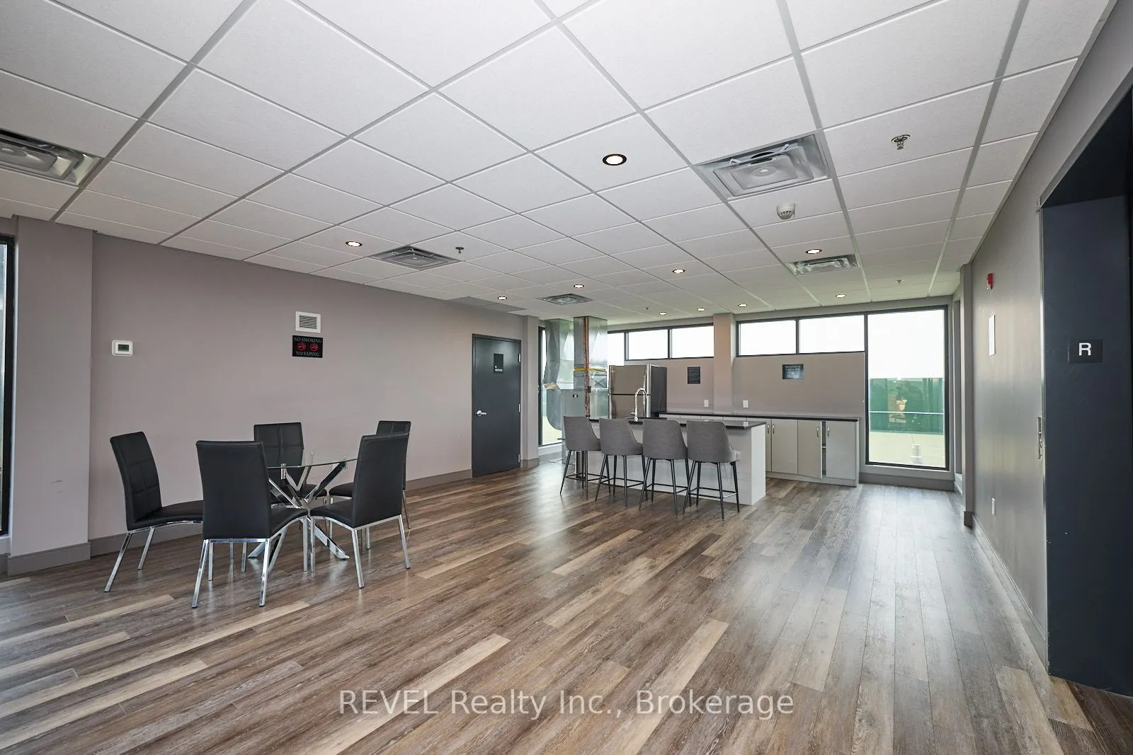 300B Fourth Avenue, #305