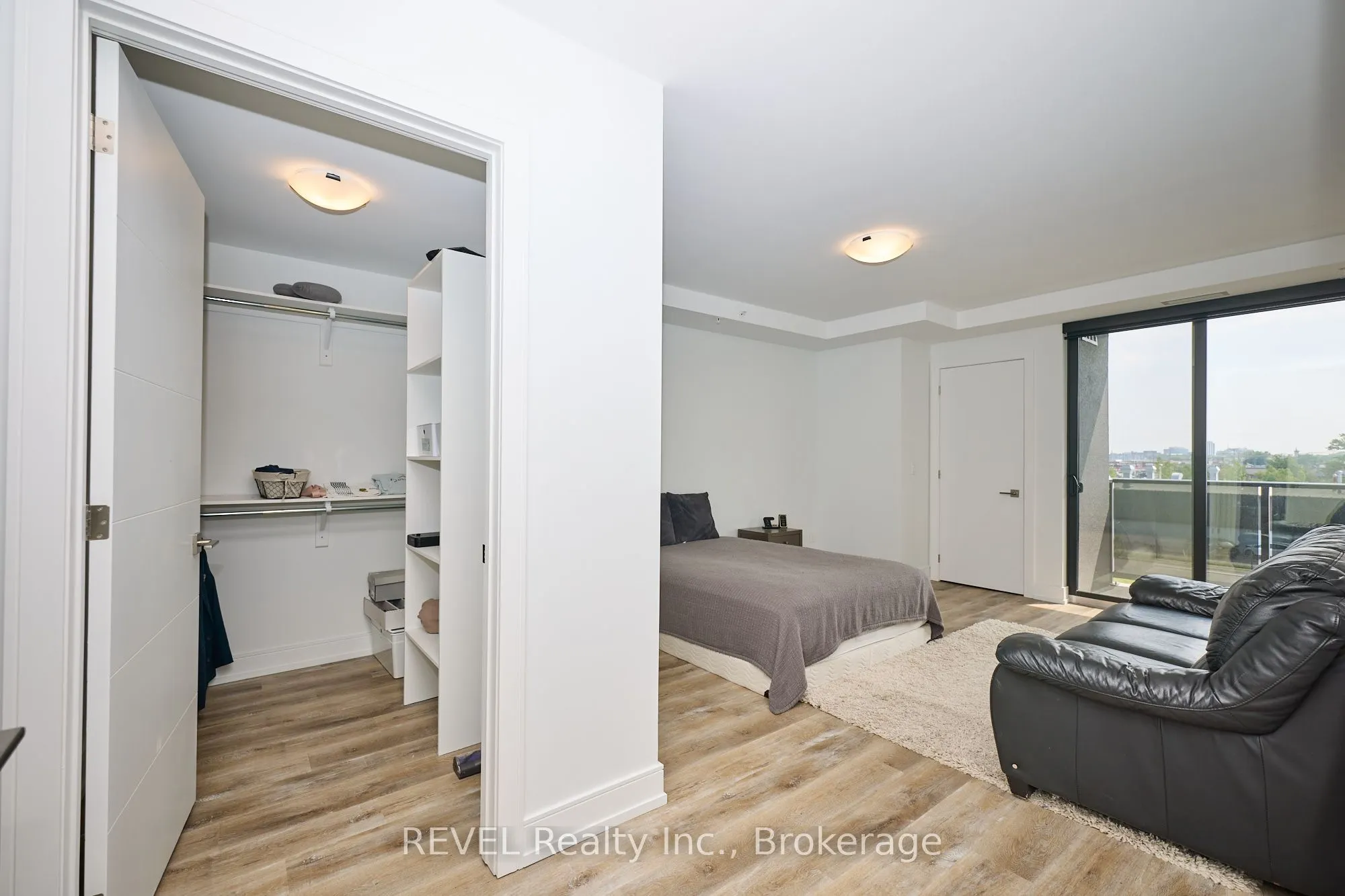 300B Fourth Avenue, #305
