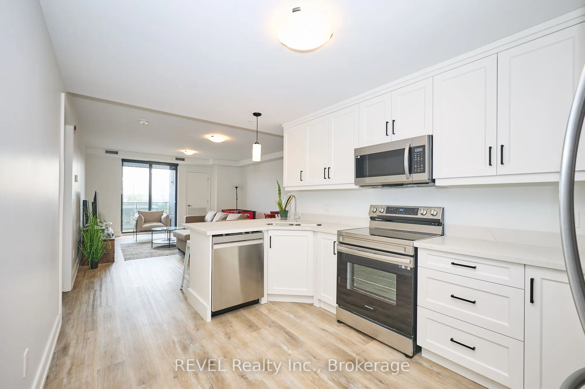 300B Fourth Avenue, #305