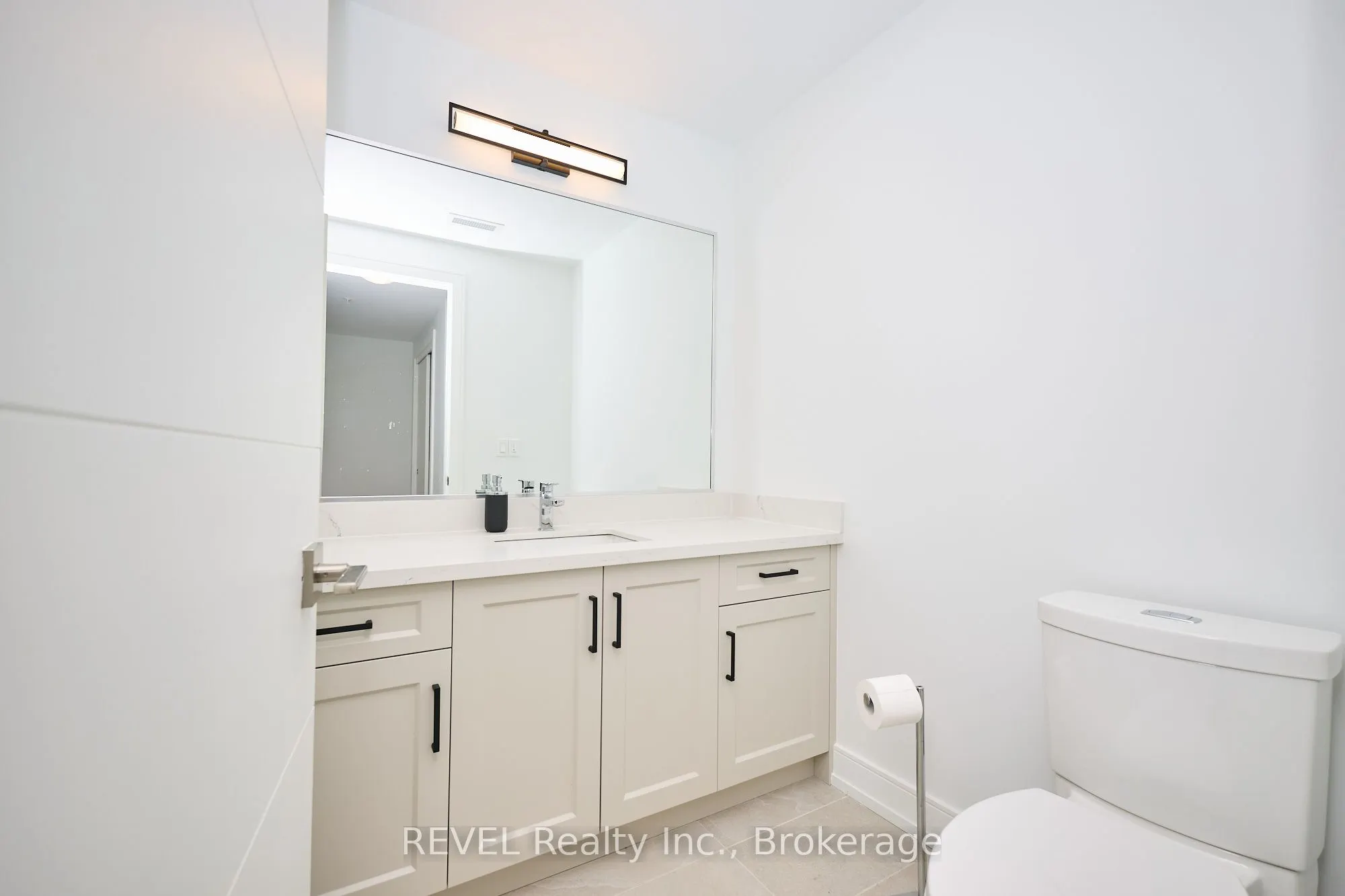 300B Fourth Avenue, #305