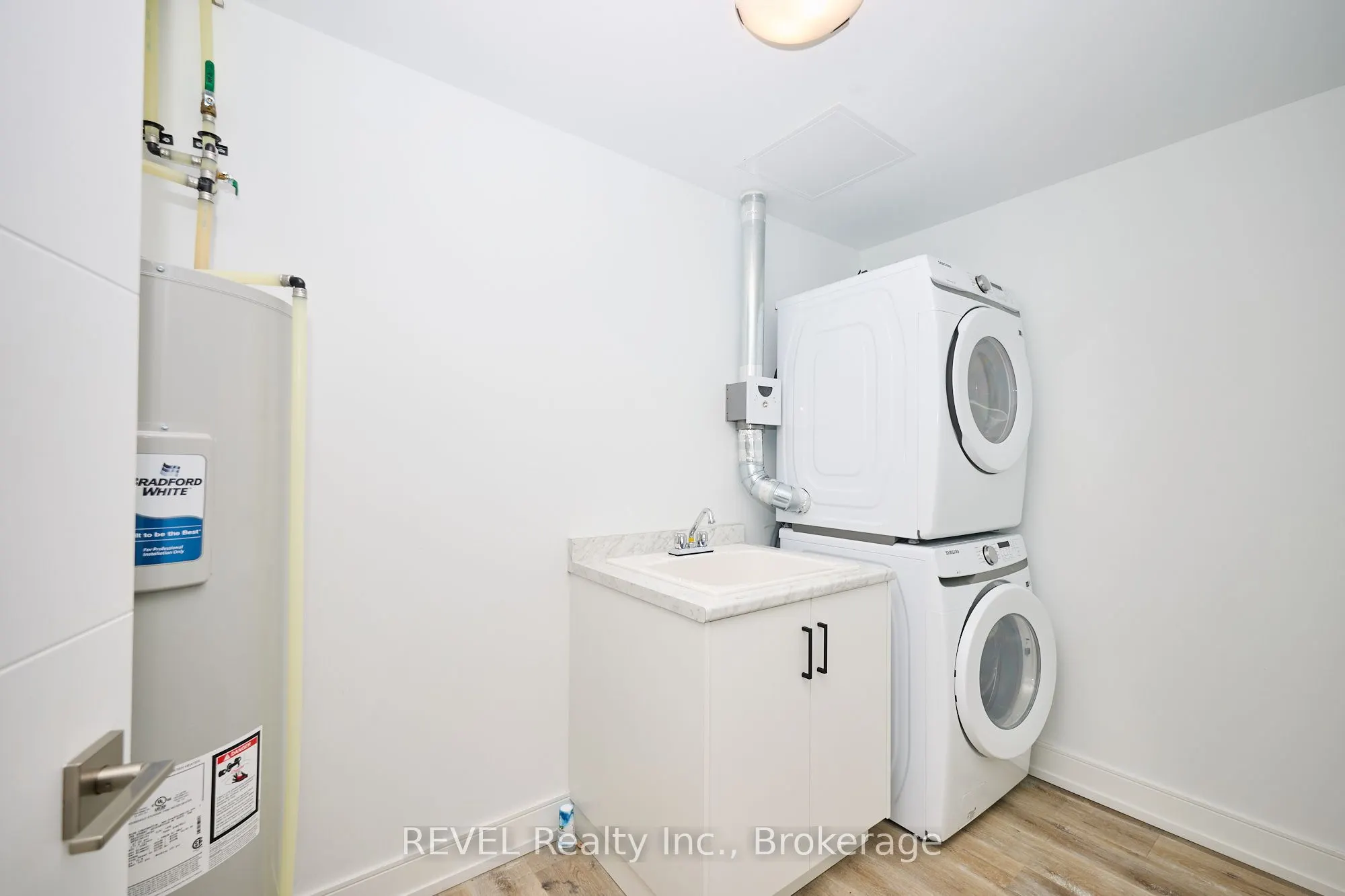 300B Fourth Avenue, #305