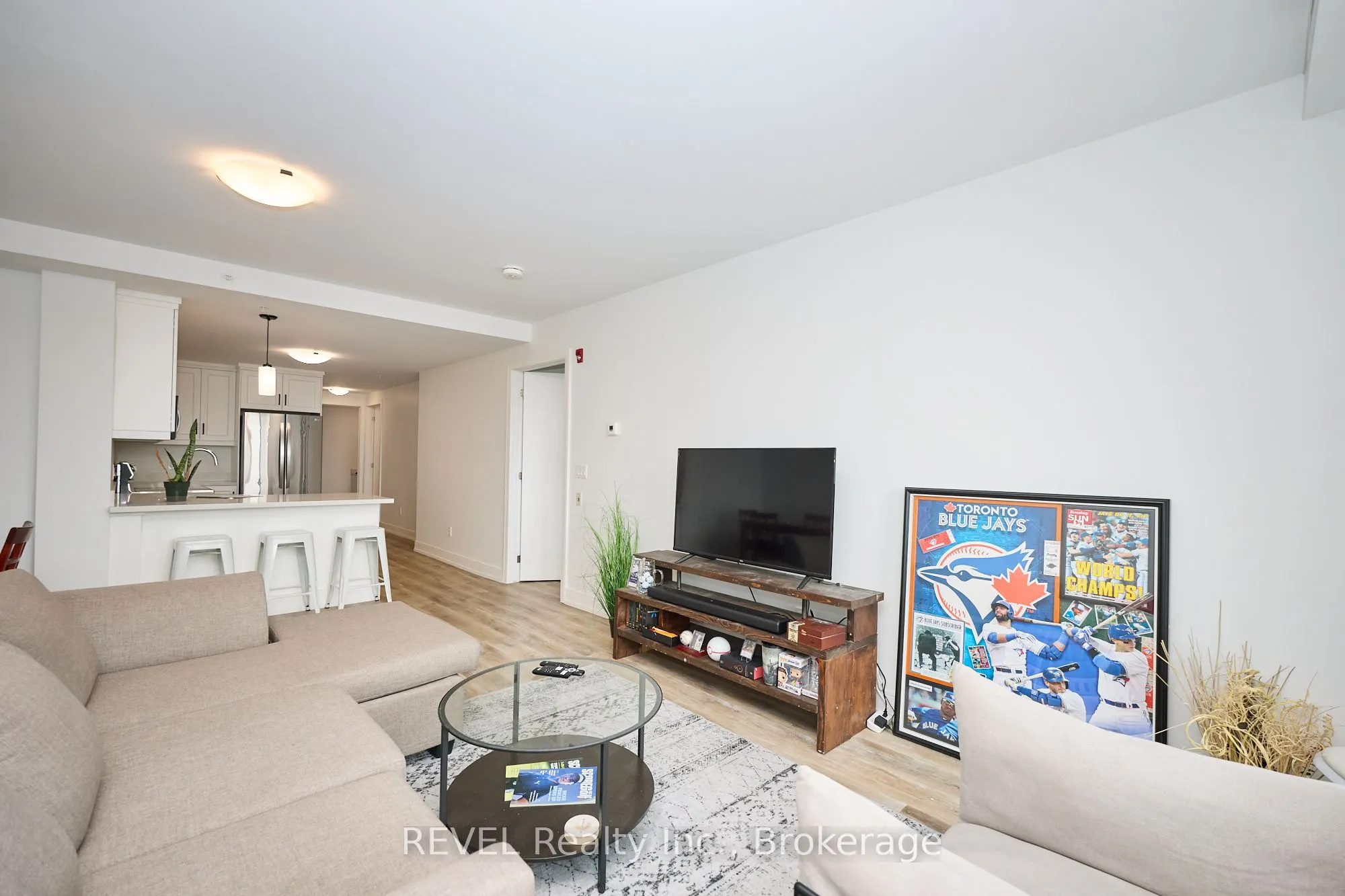 300B Fourth Avenue, #305