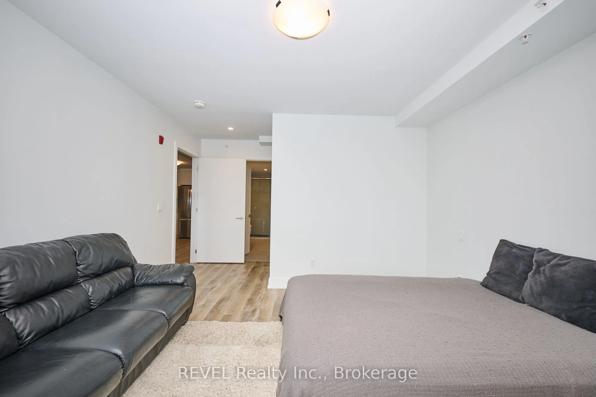 300B Fourth Avenue, #305