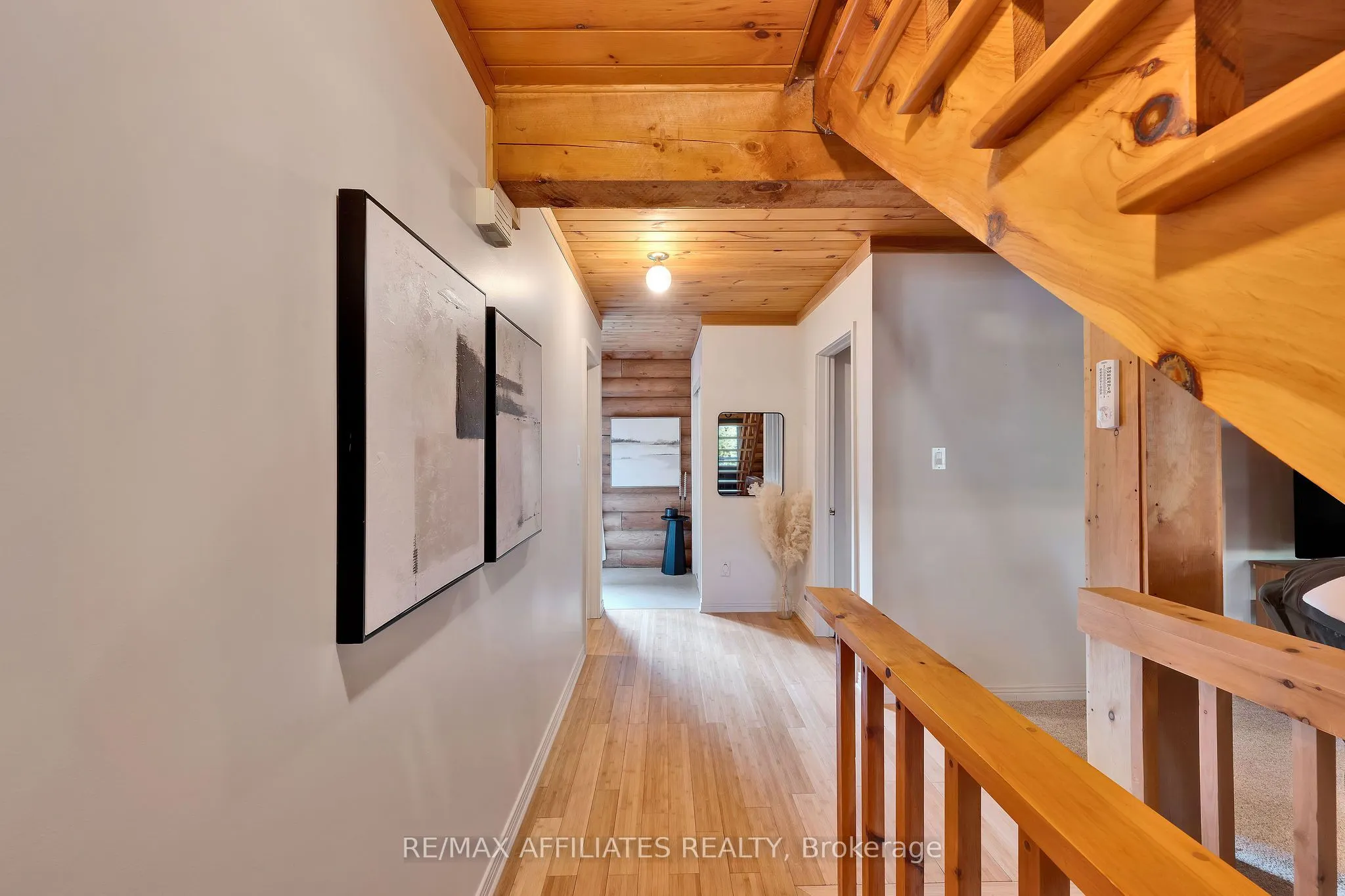 256 Saunders Road