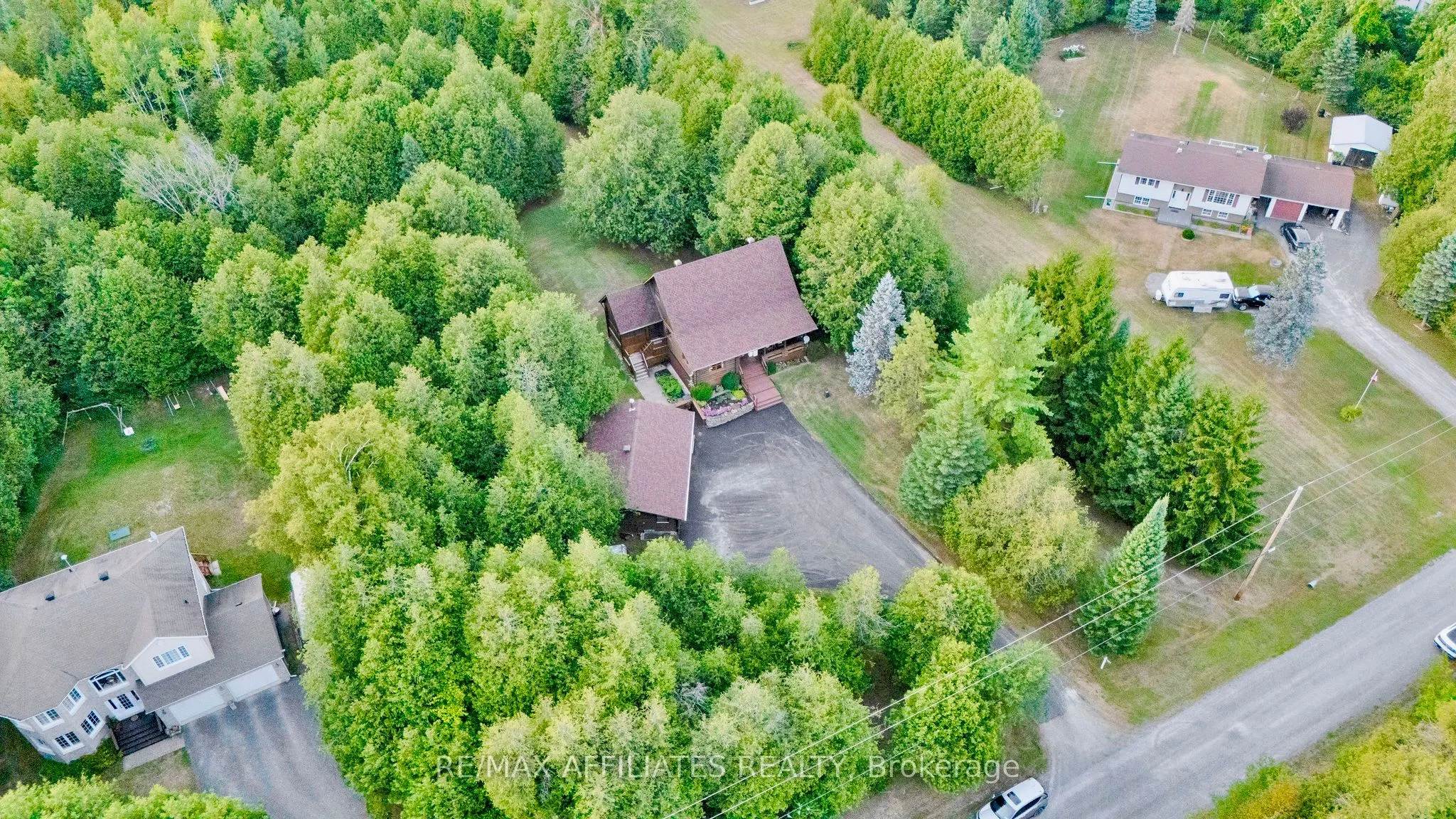 256 Saunders Road