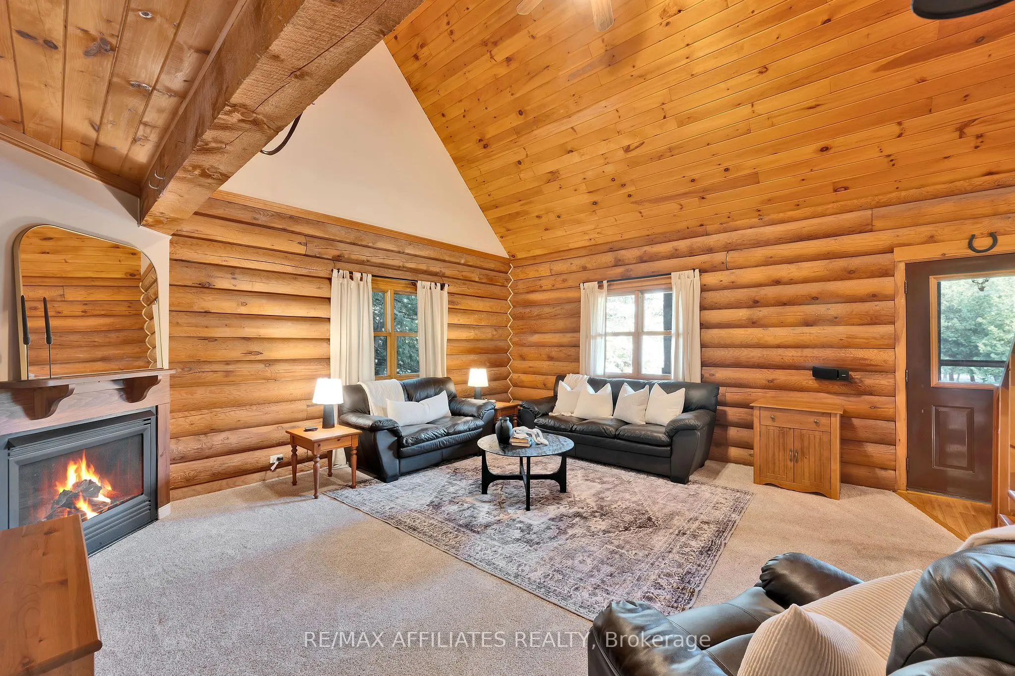 256 Saunders Road