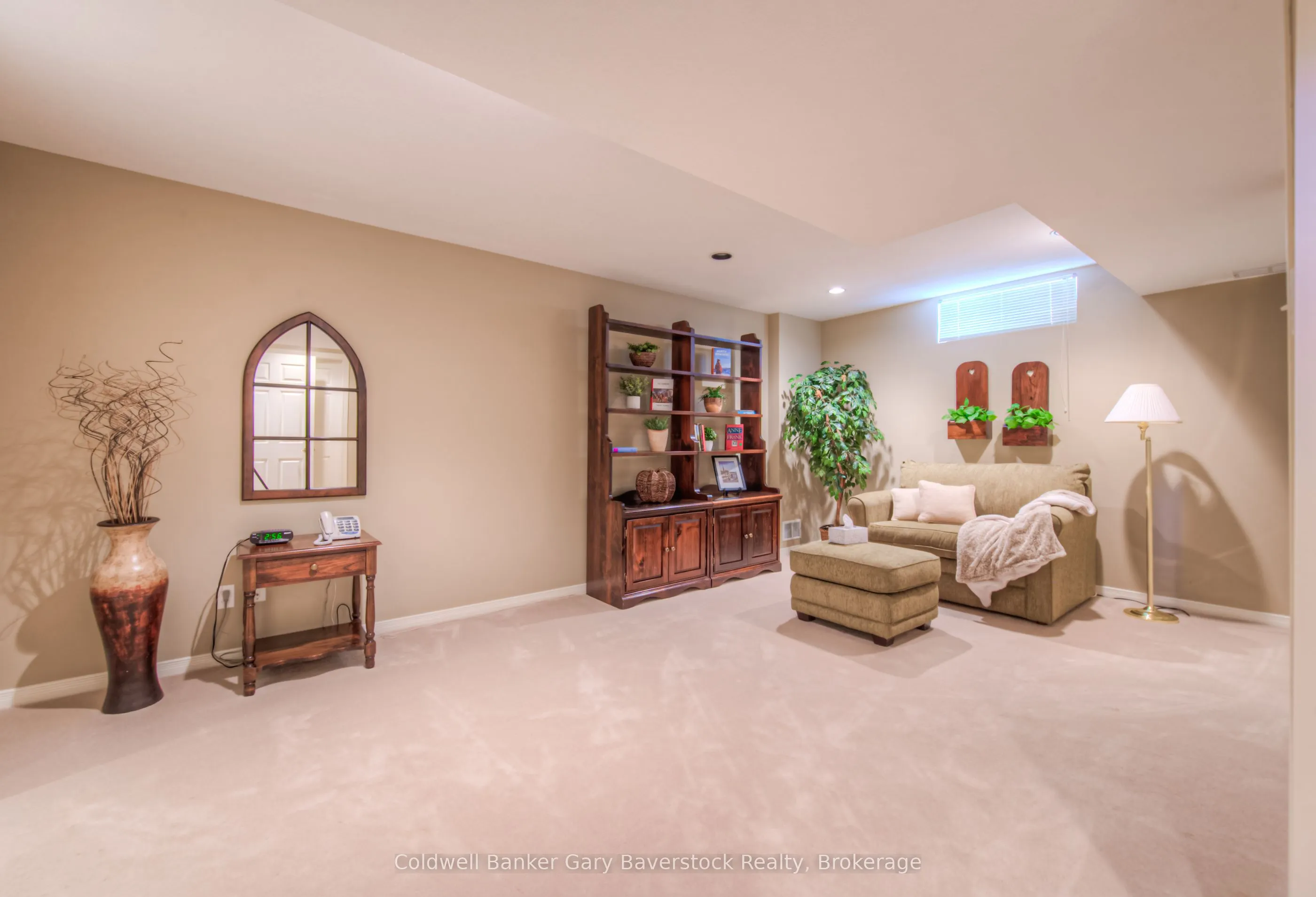 353 George Street N, #3