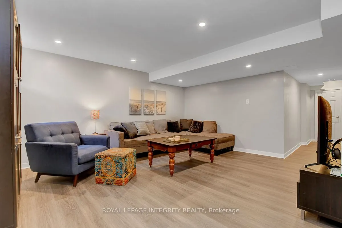 1033 Pampero Crescent
