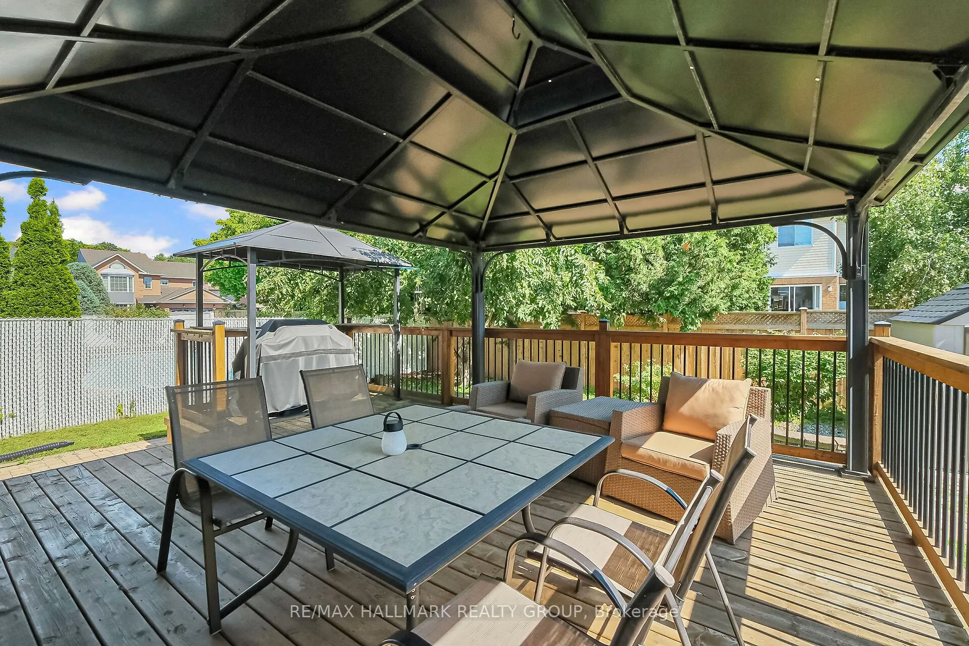 3034 Courtyard Crescent