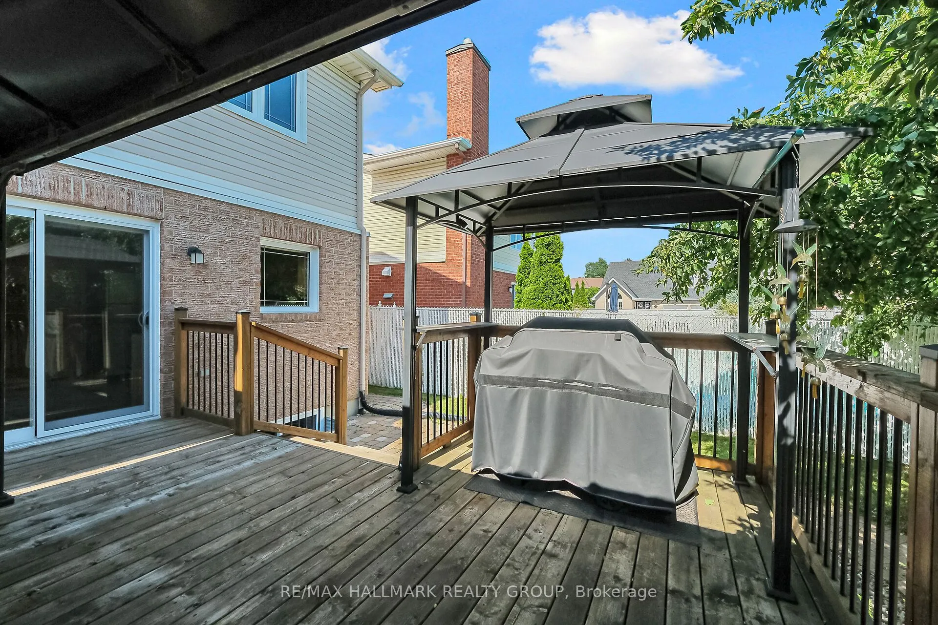 3034 Courtyard Crescent