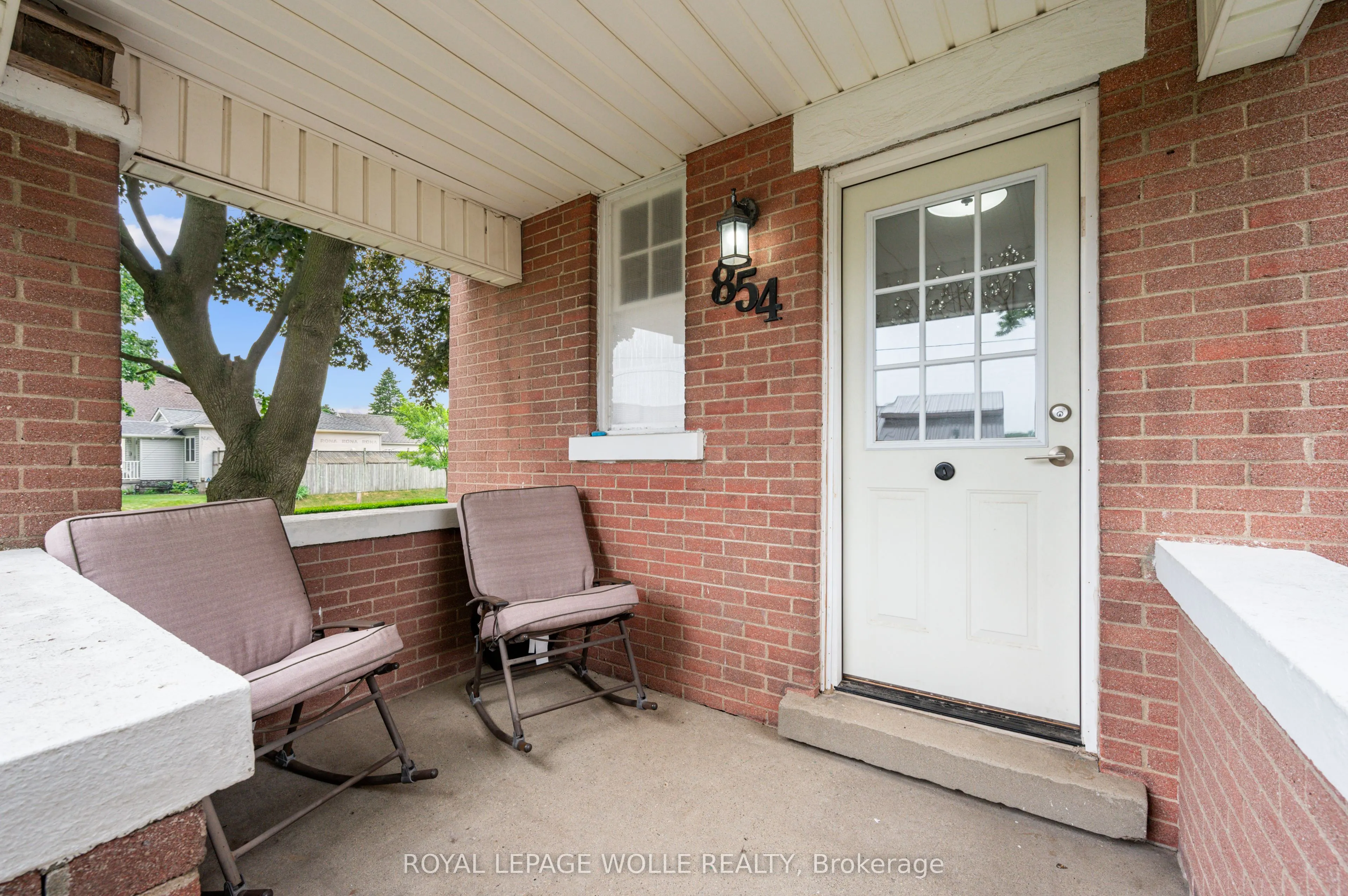 854 Guelph Street