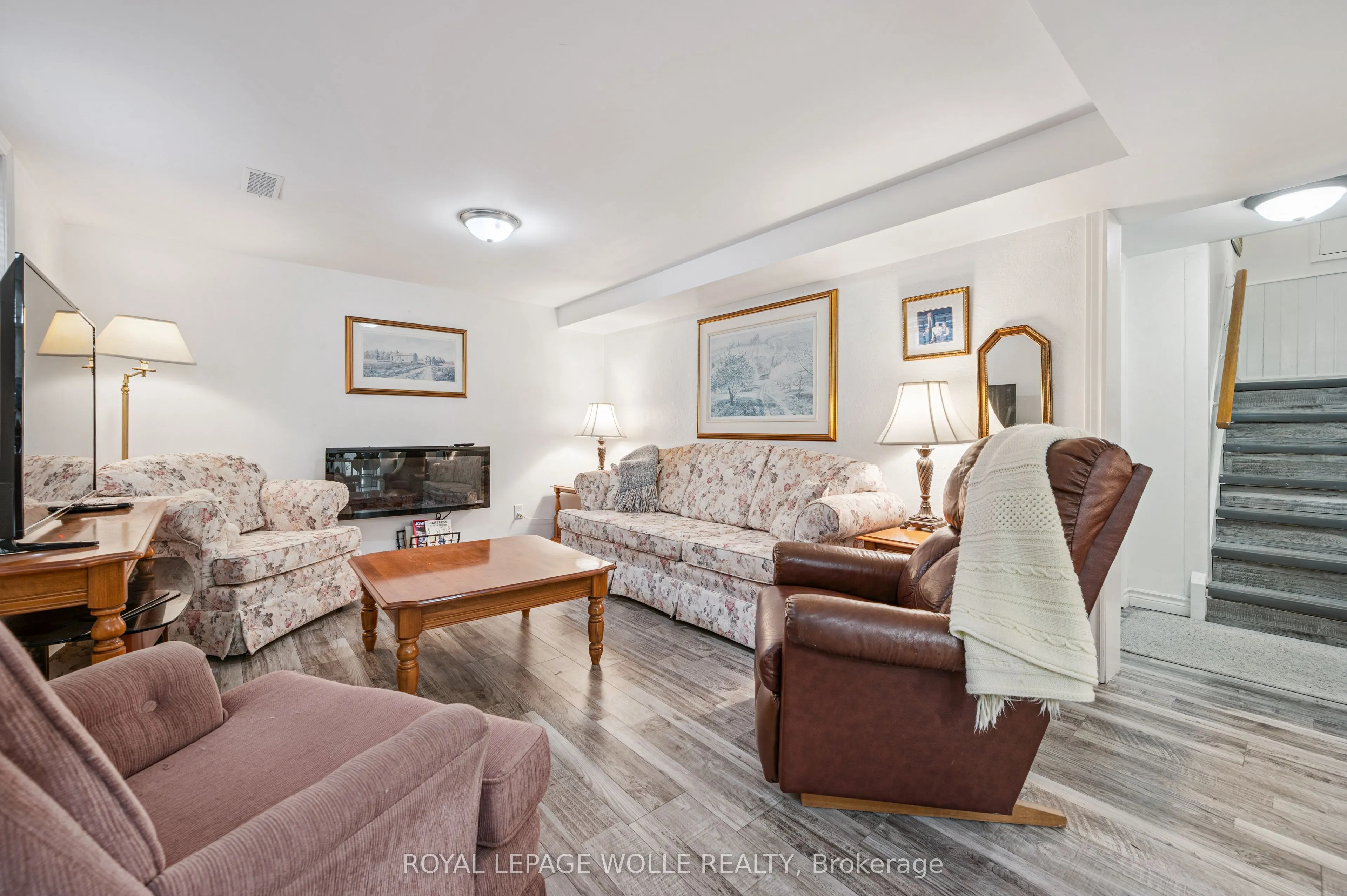 854 Guelph Street