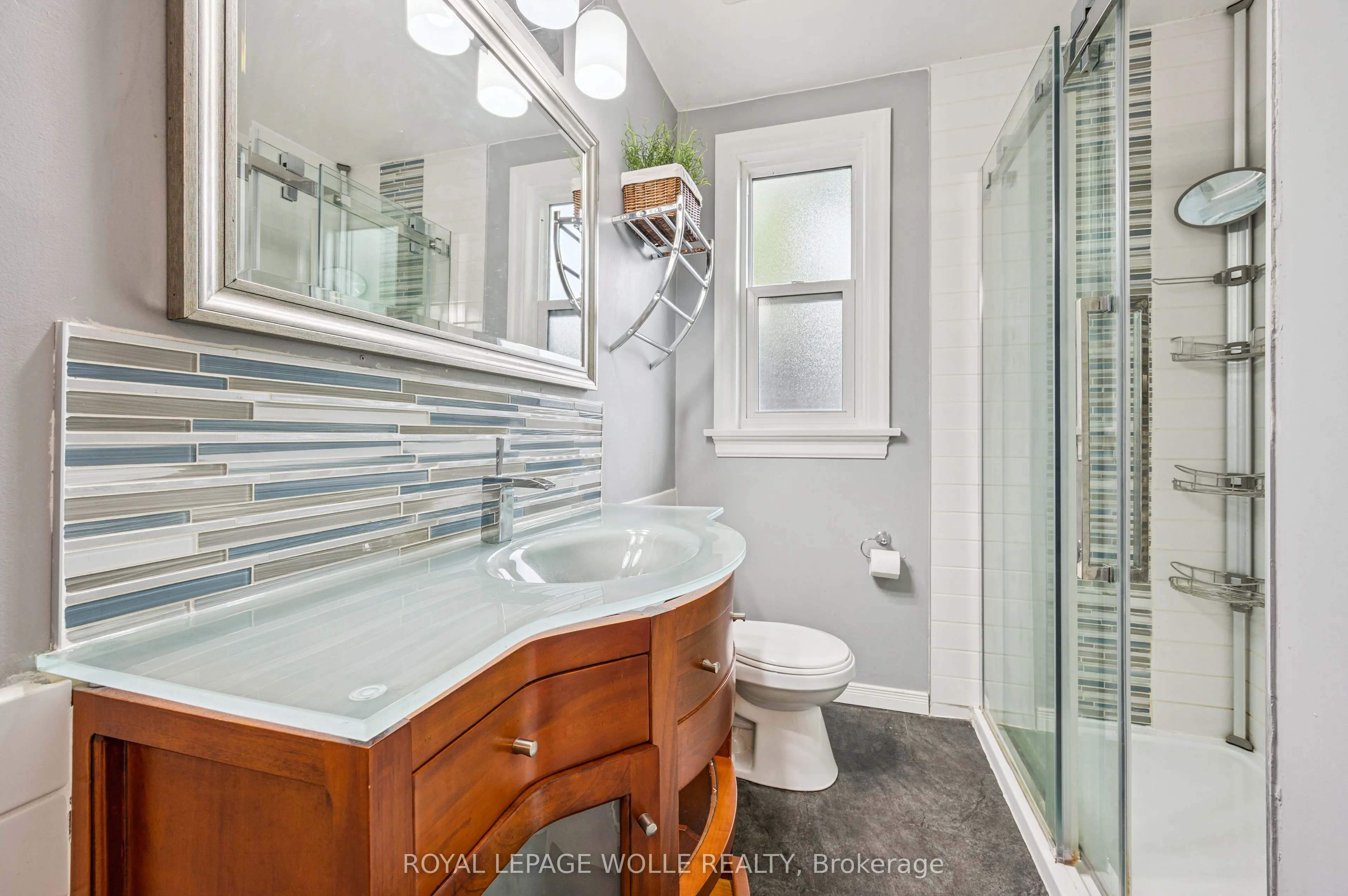 854 Guelph Street