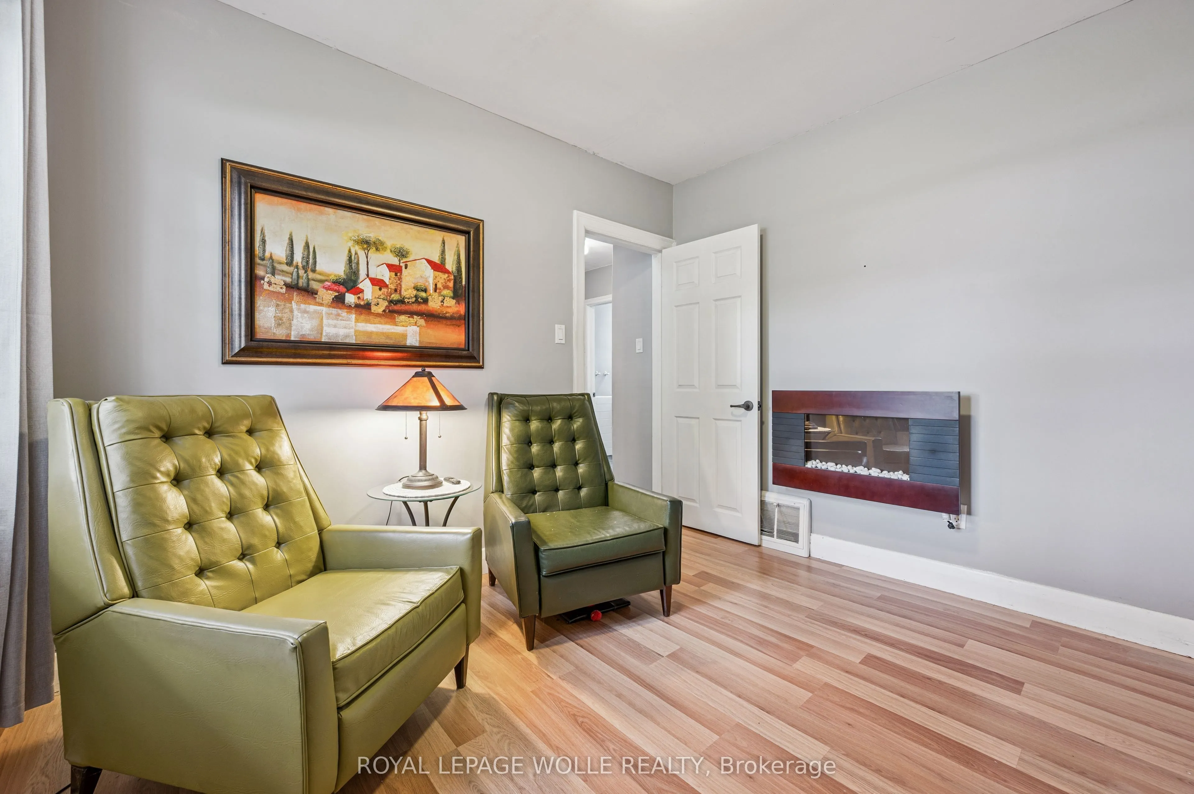 854 Guelph Street