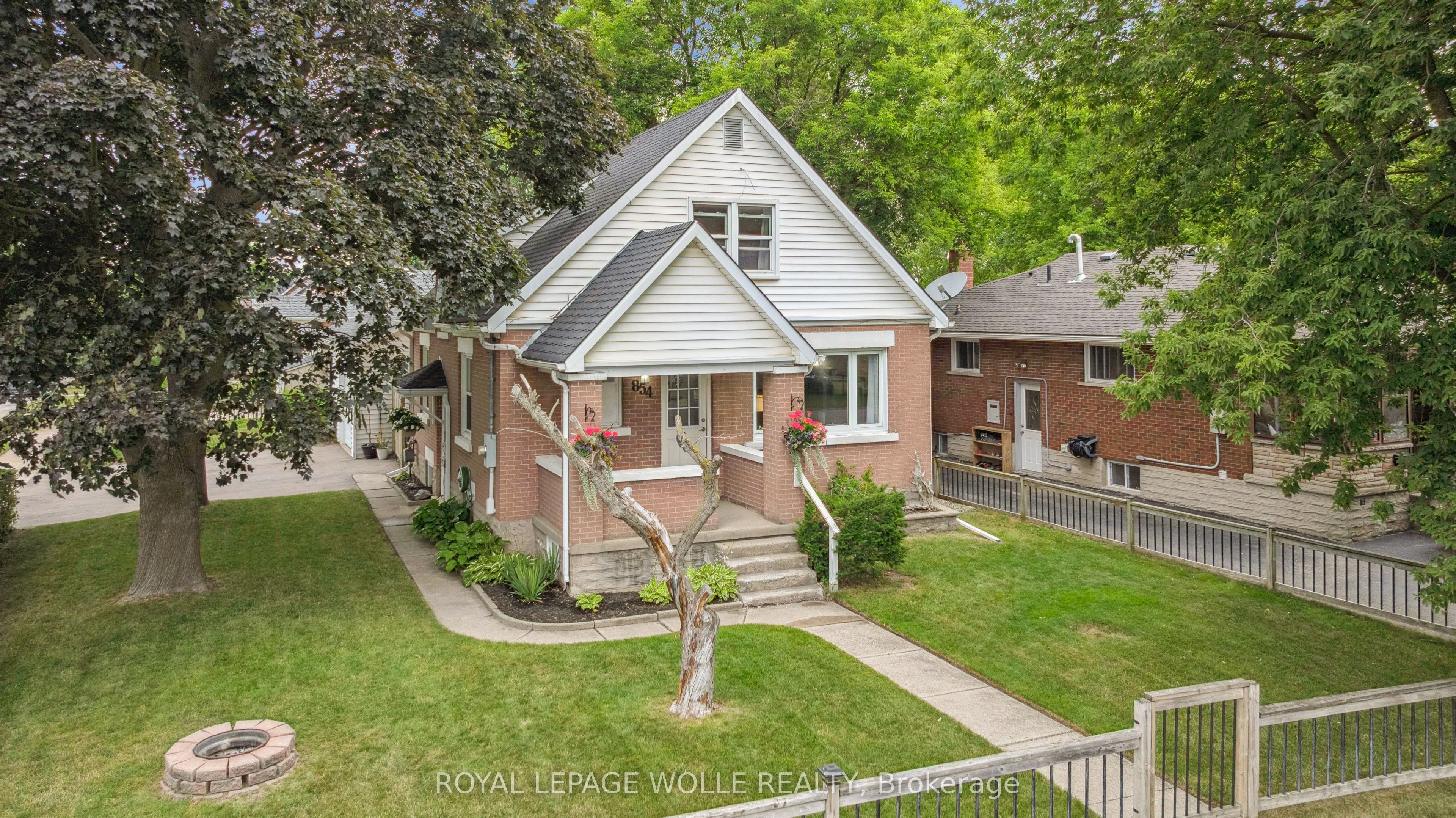 854 Guelph Street