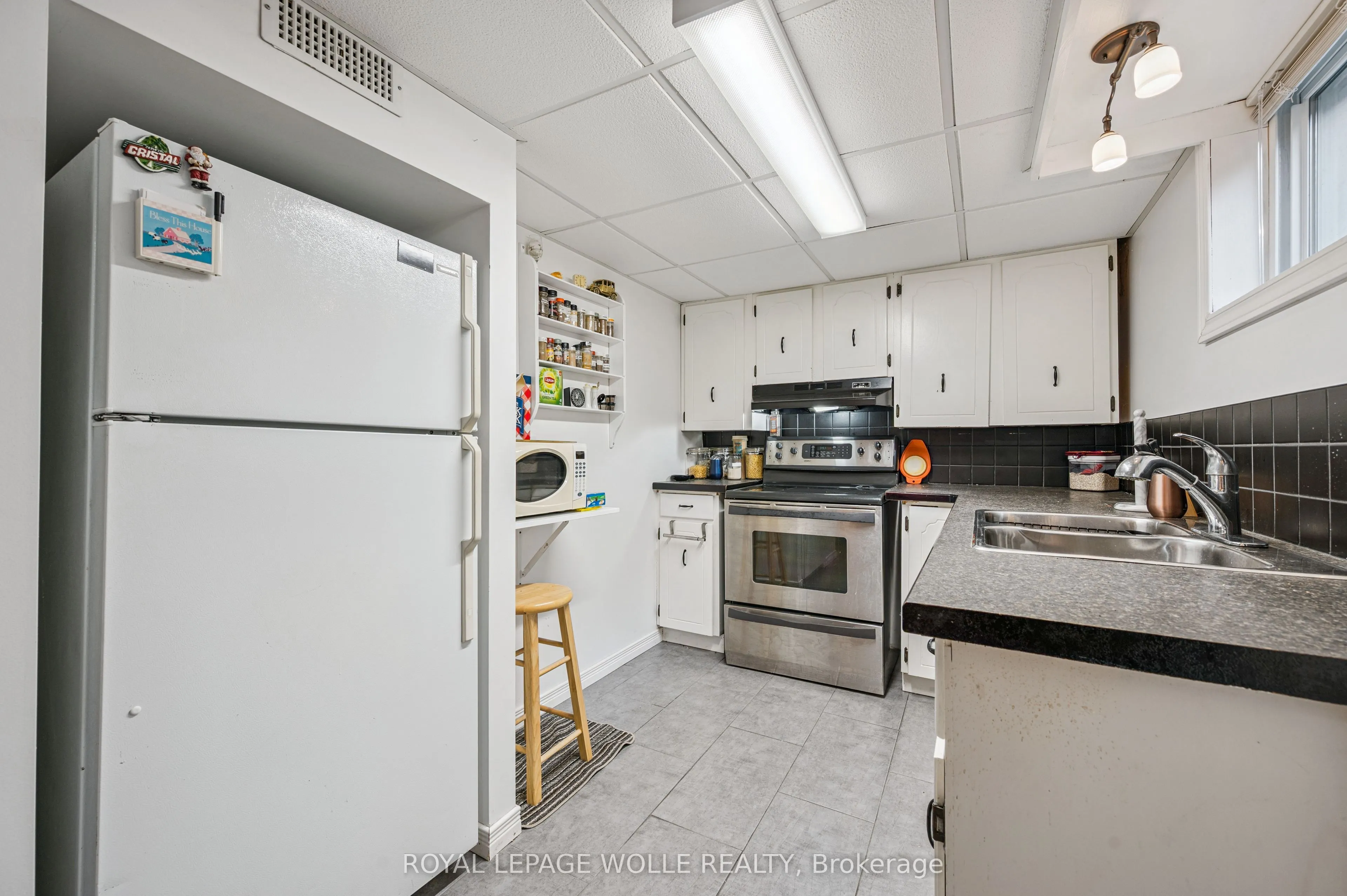 854 Guelph Street