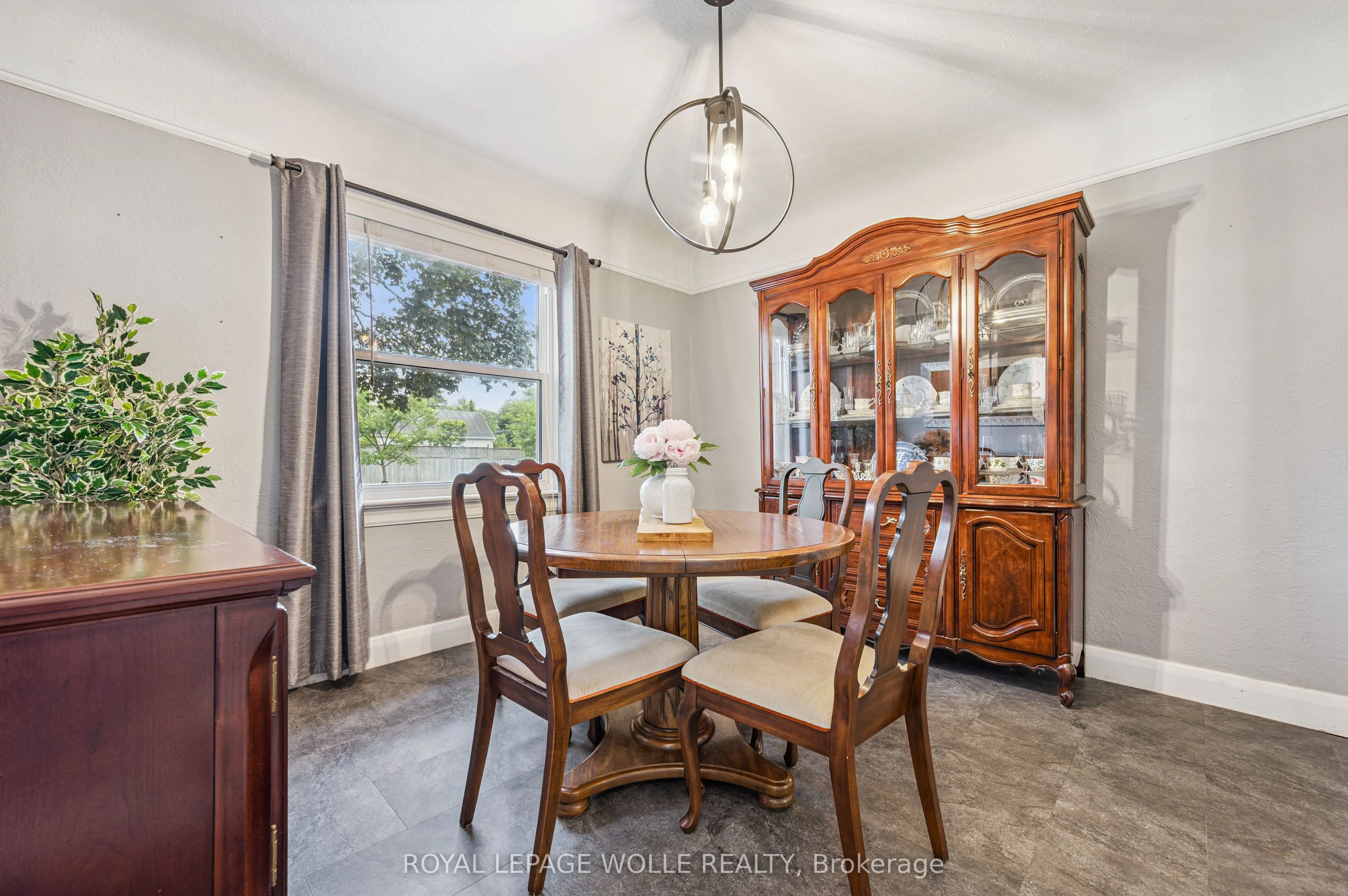 854 Guelph Street