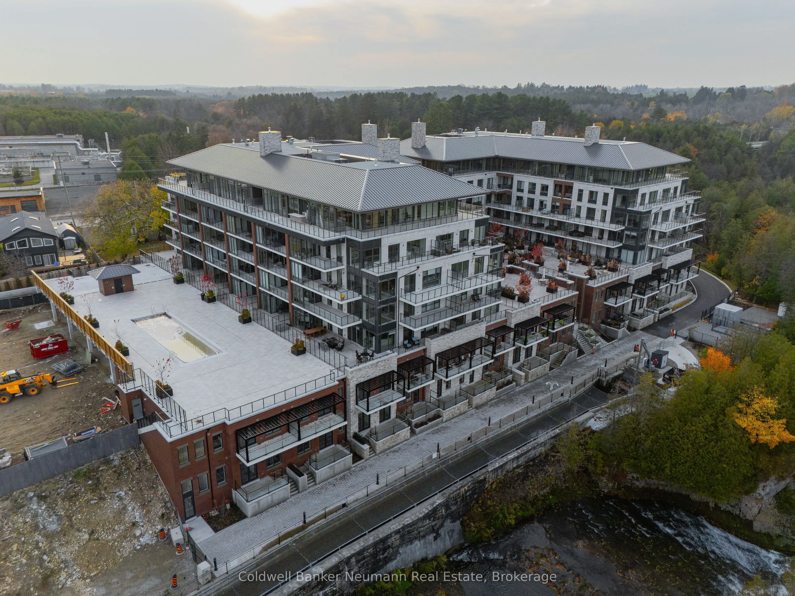 6523 Wellington 7 Road, #21