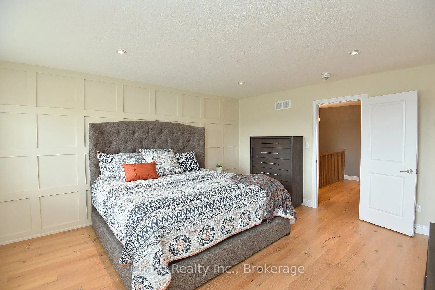 55 Jeffrey Drive